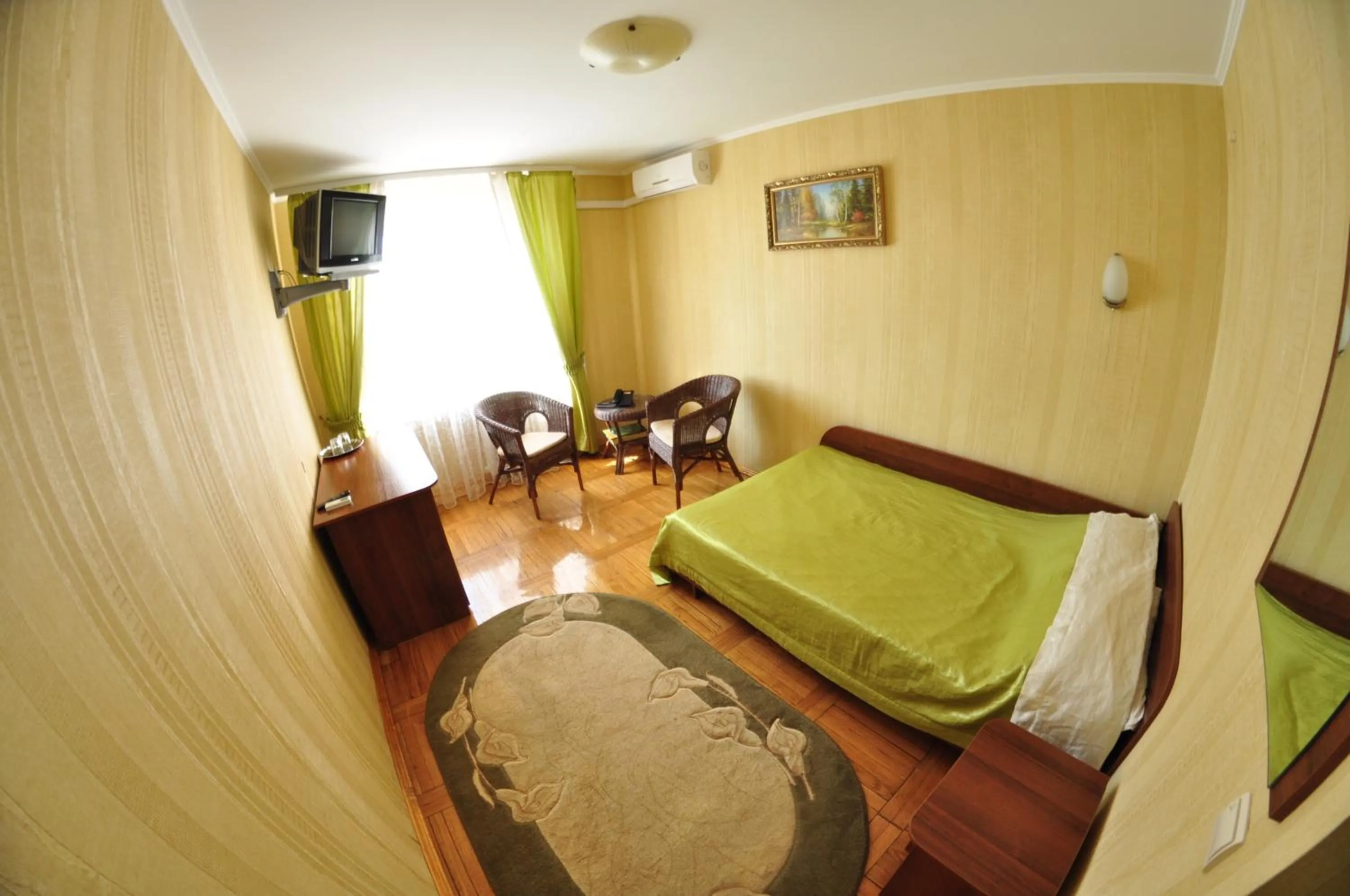 View (from property/room), Bed in Hotel Tourist