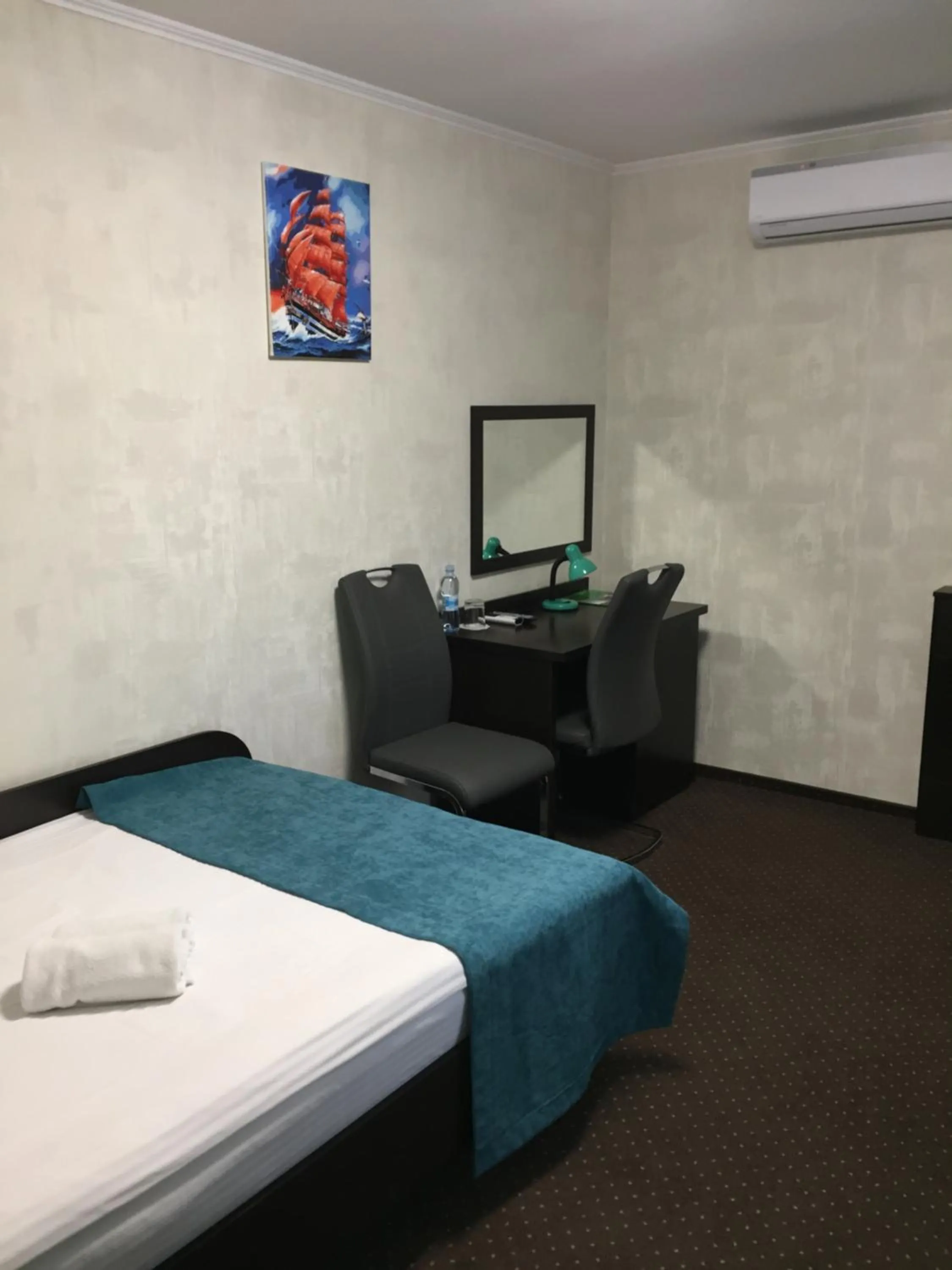 Bed in Hotel Tourist