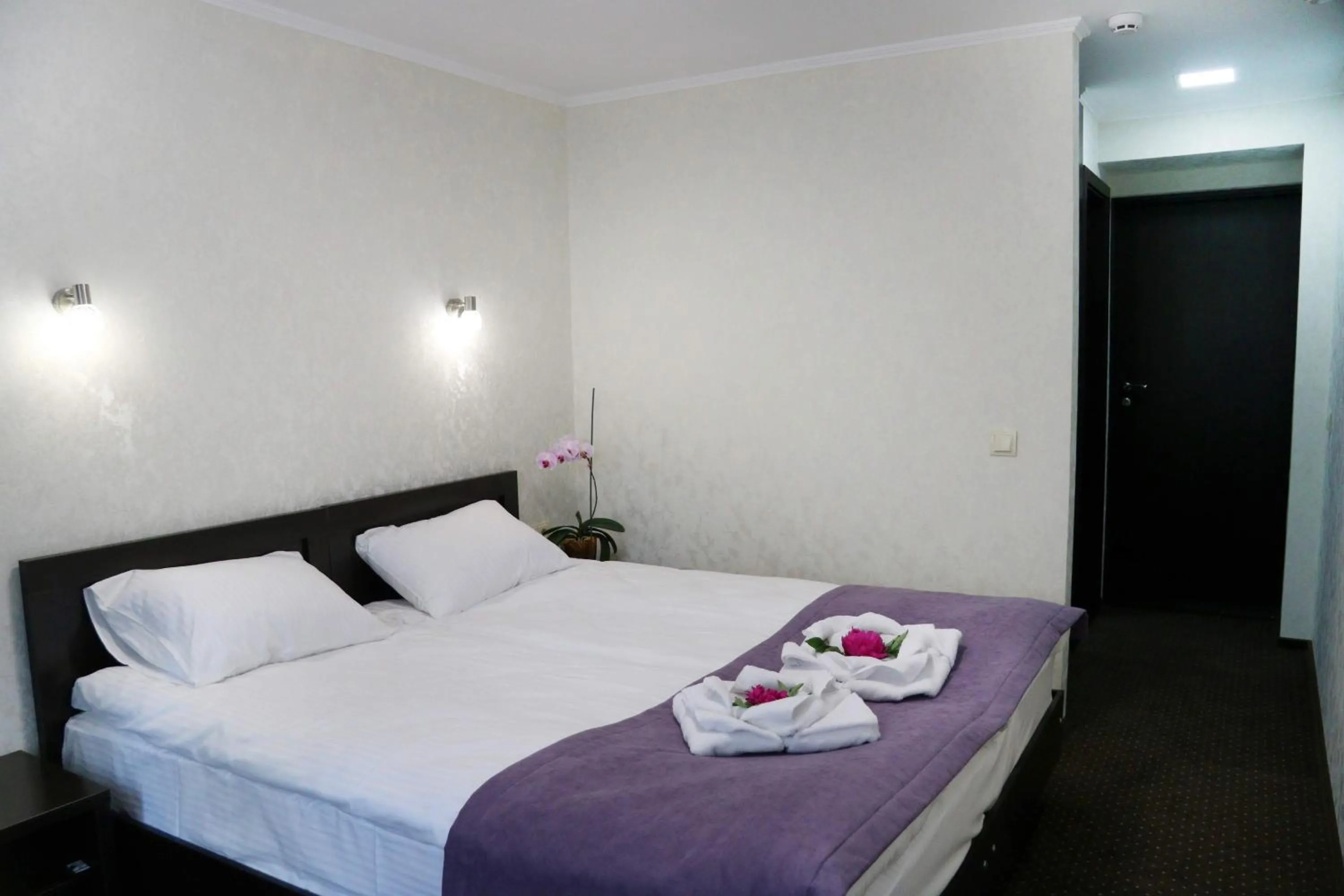 Bed in Hotel Tourist