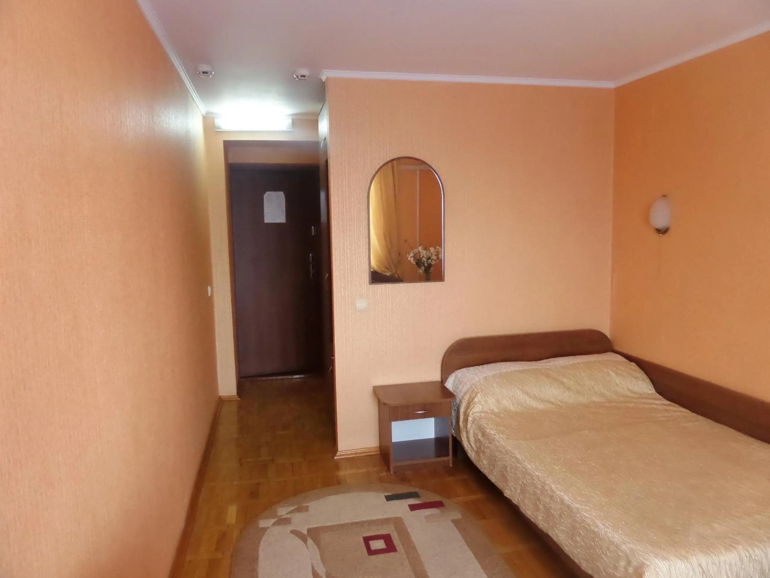 Photo of the whole room, Bed in Hotel Tourist