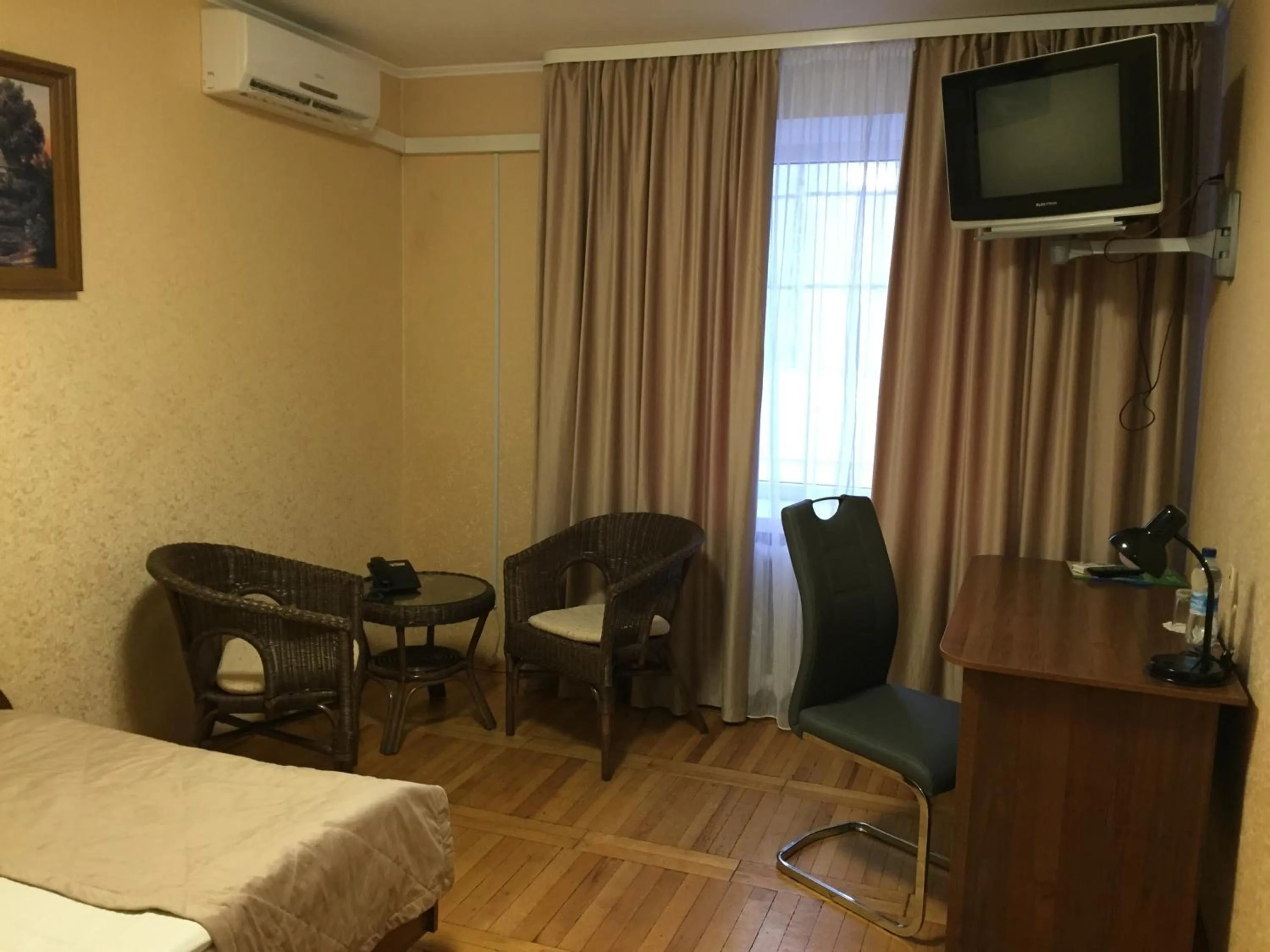 Bed in Hotel Tourist