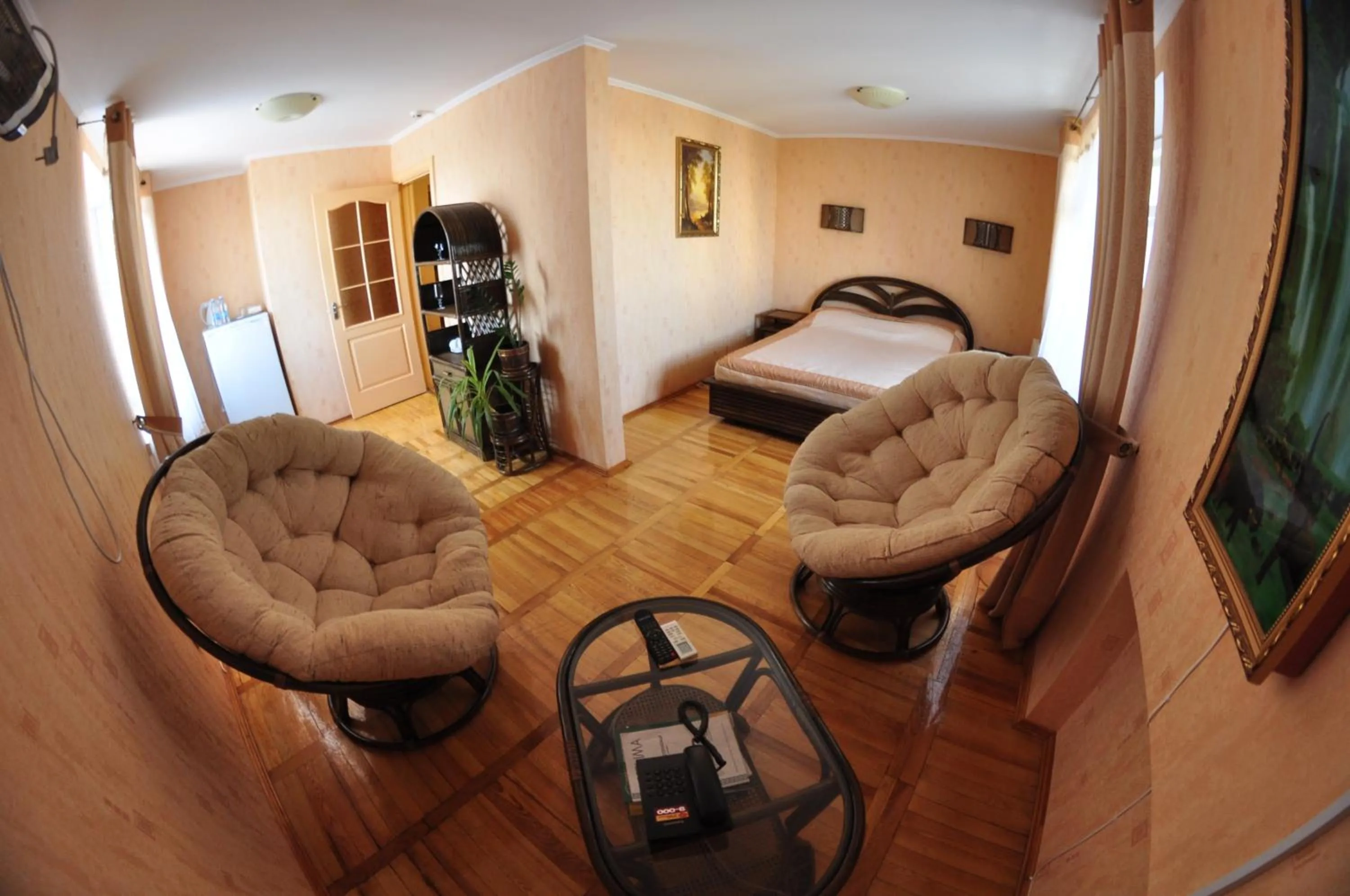 View (from property/room), Bed in Hotel Tourist