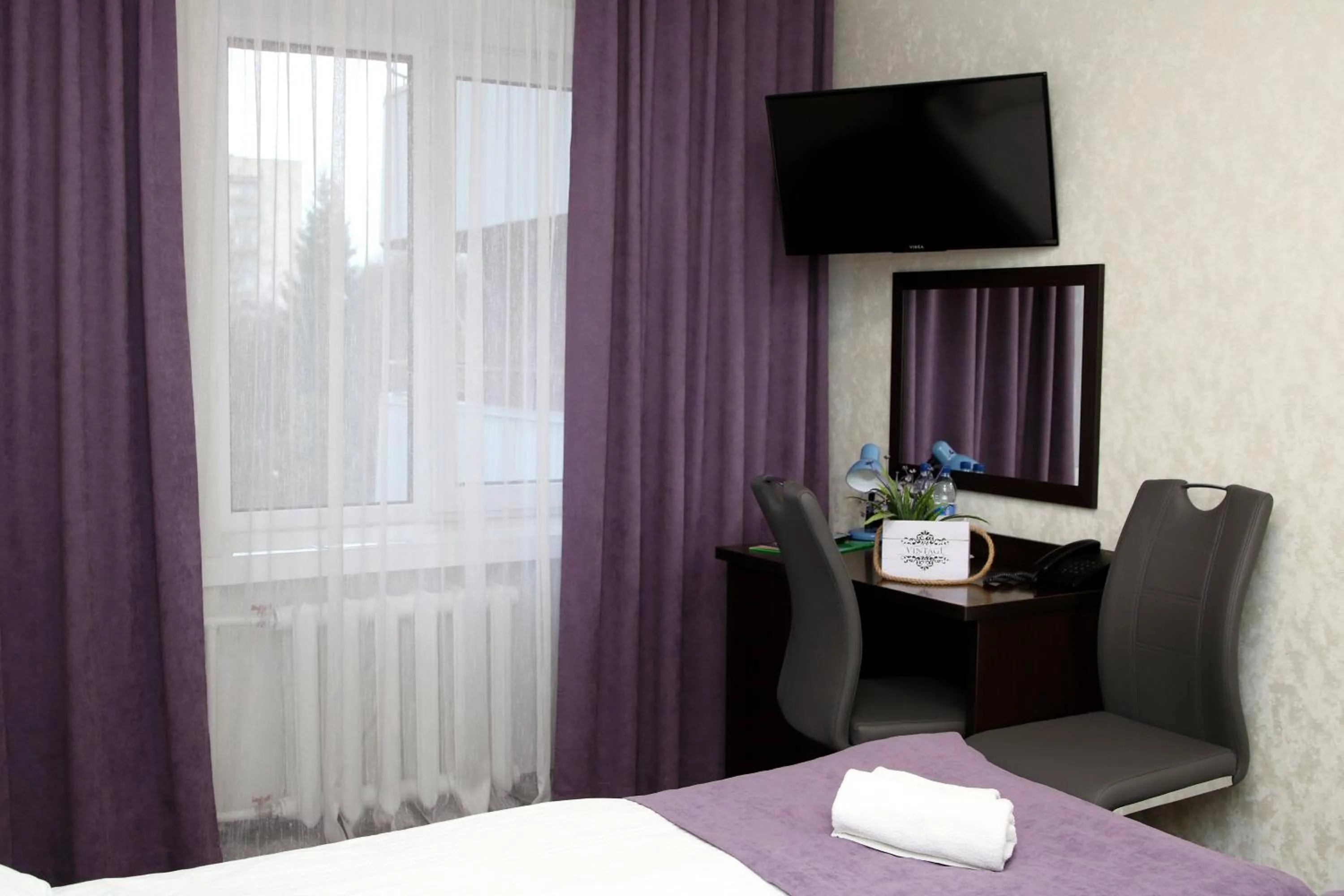 Bed in Hotel Tourist