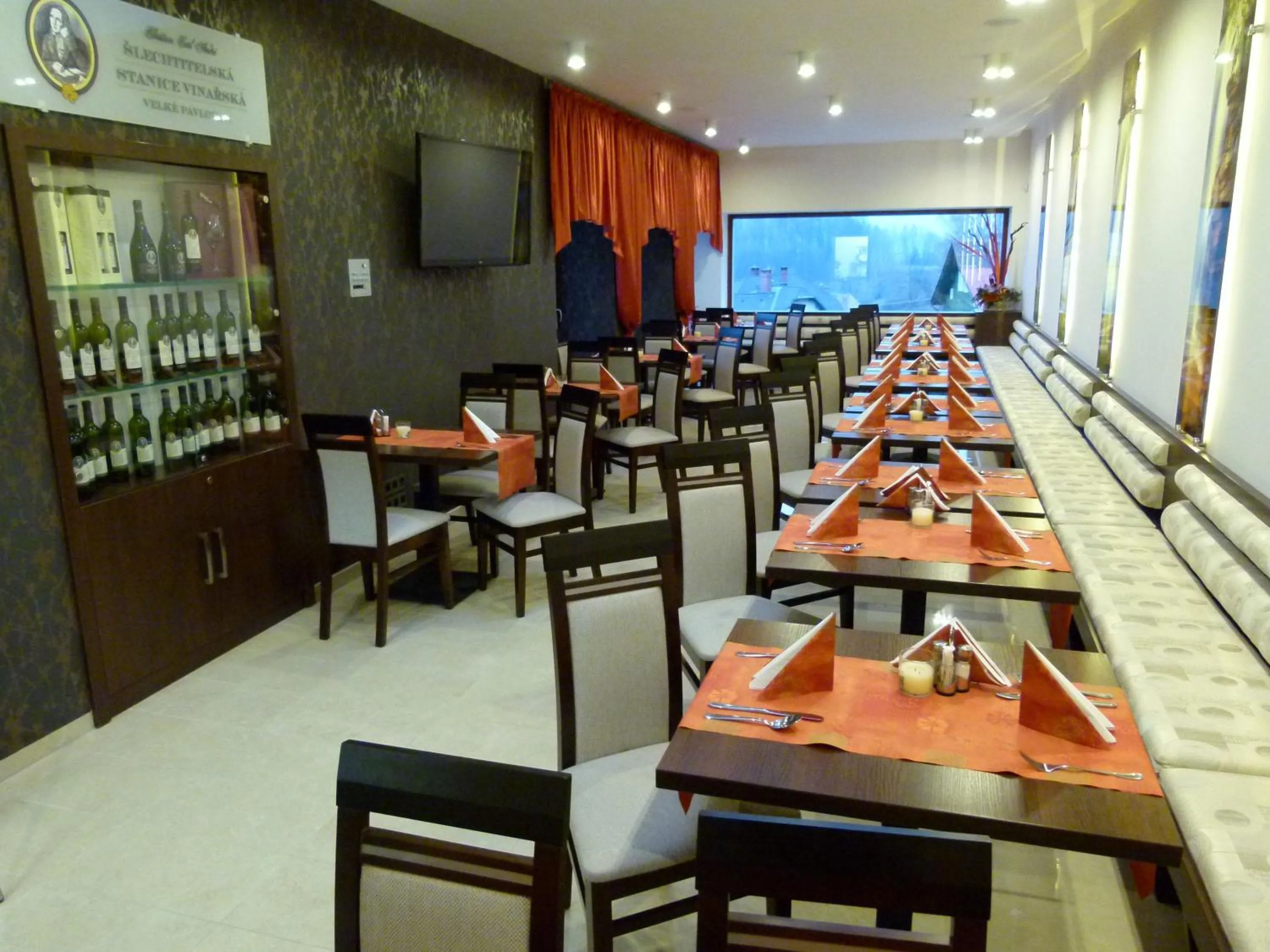 Restaurant/places to eat in Hotel Slunný Dvůr