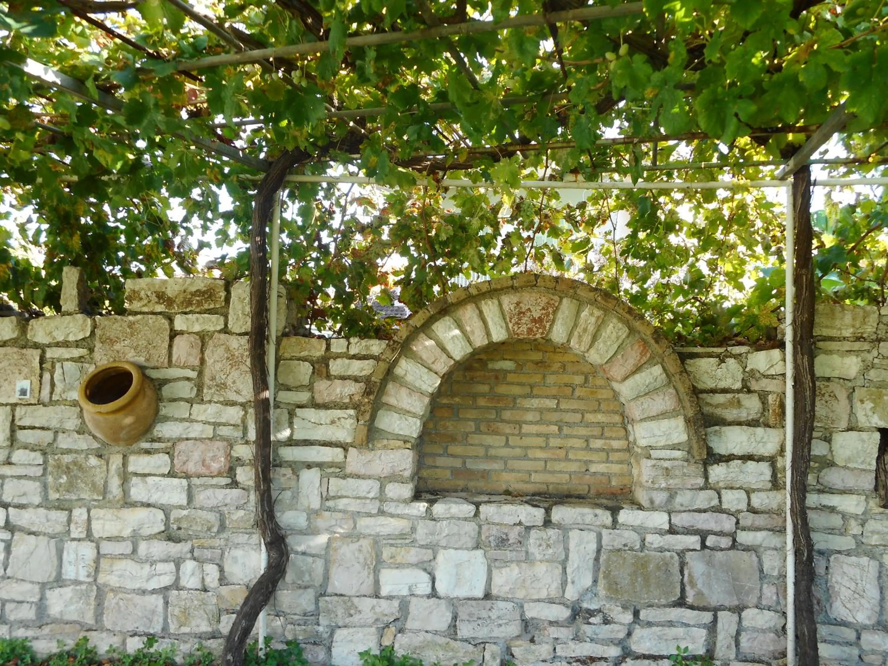 Garden in Akroyali Hotel & Villas