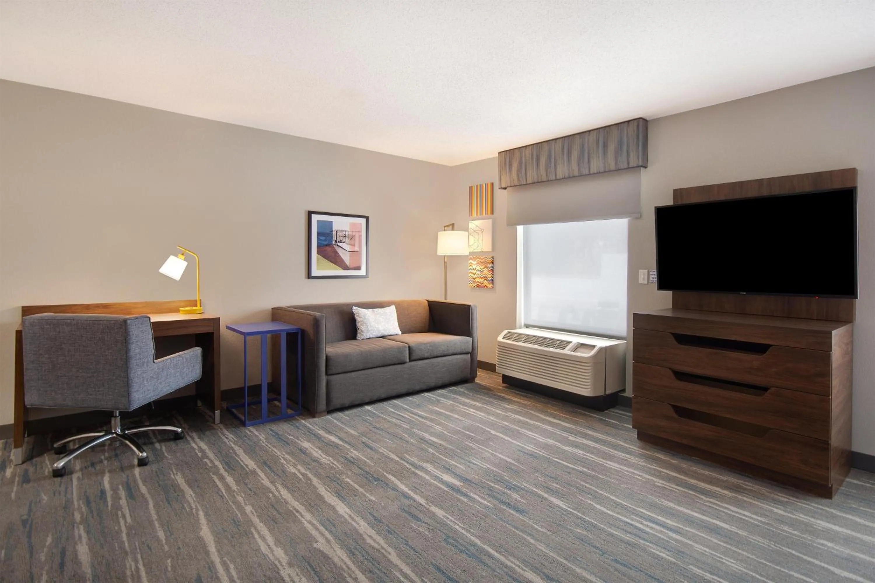 Living room in Hampton Inn & Suites Dayton-Vandalia