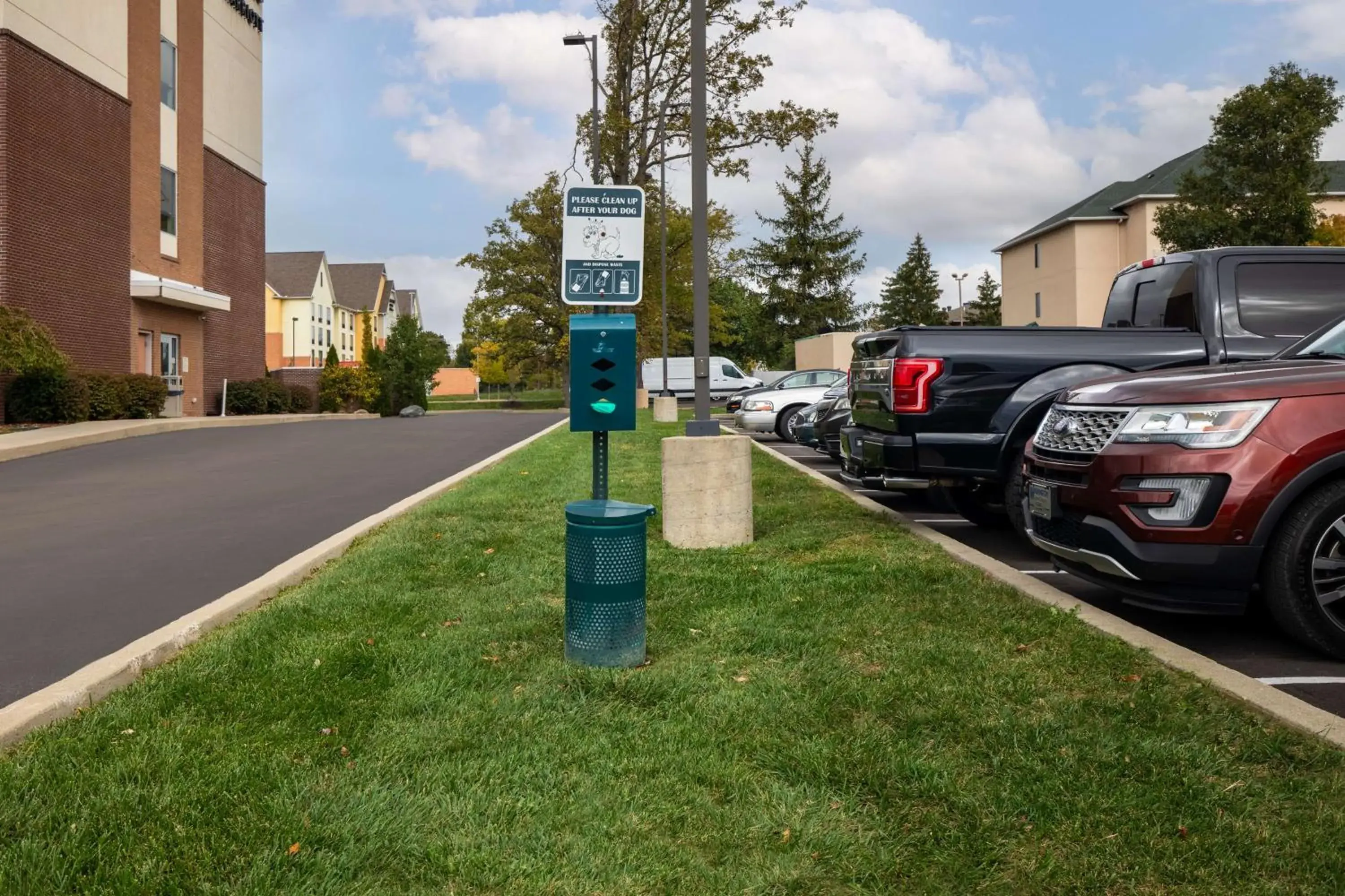 Property building in Hampton Inn & Suites Dayton-Vandalia Property building in Hampton Inn & Suites Dayton-Vandalia