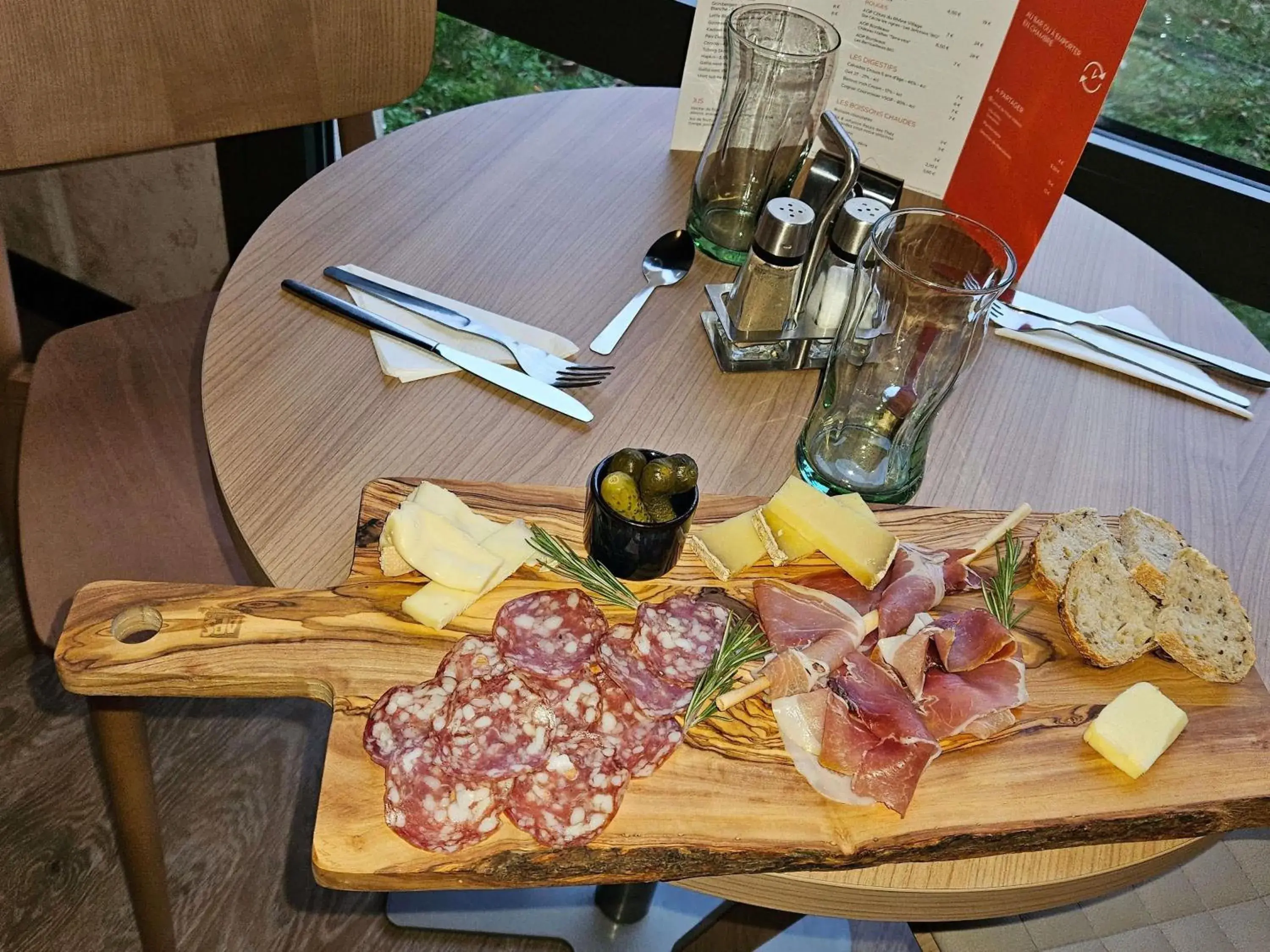 Restaurant/places to eat in ibis Douai Dechy Restaurant/places to eat in ibis Douai Dechy