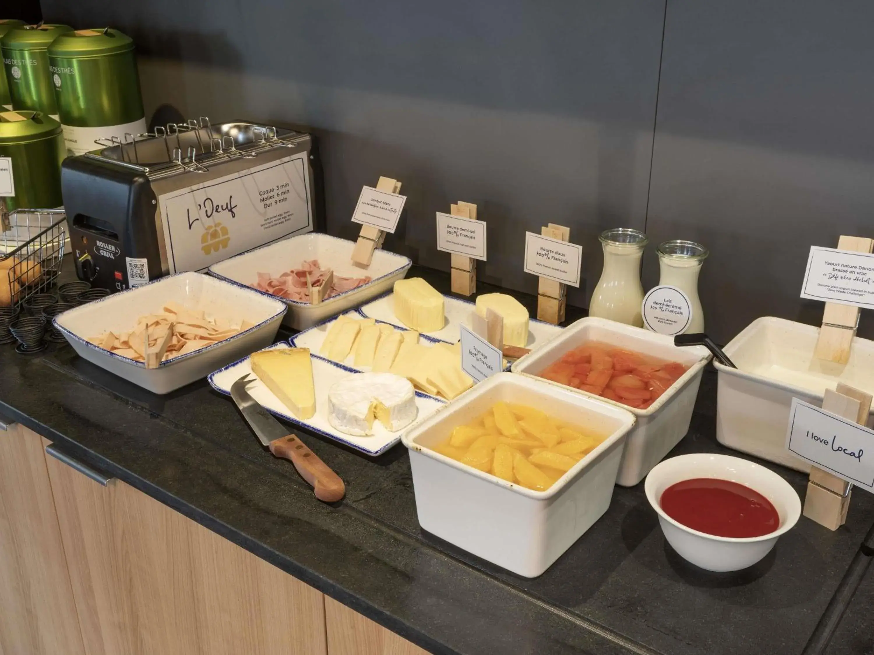 Restaurant/places to eat in ibis Douai Dechy Restaurant/places to eat in ibis Douai Dechy