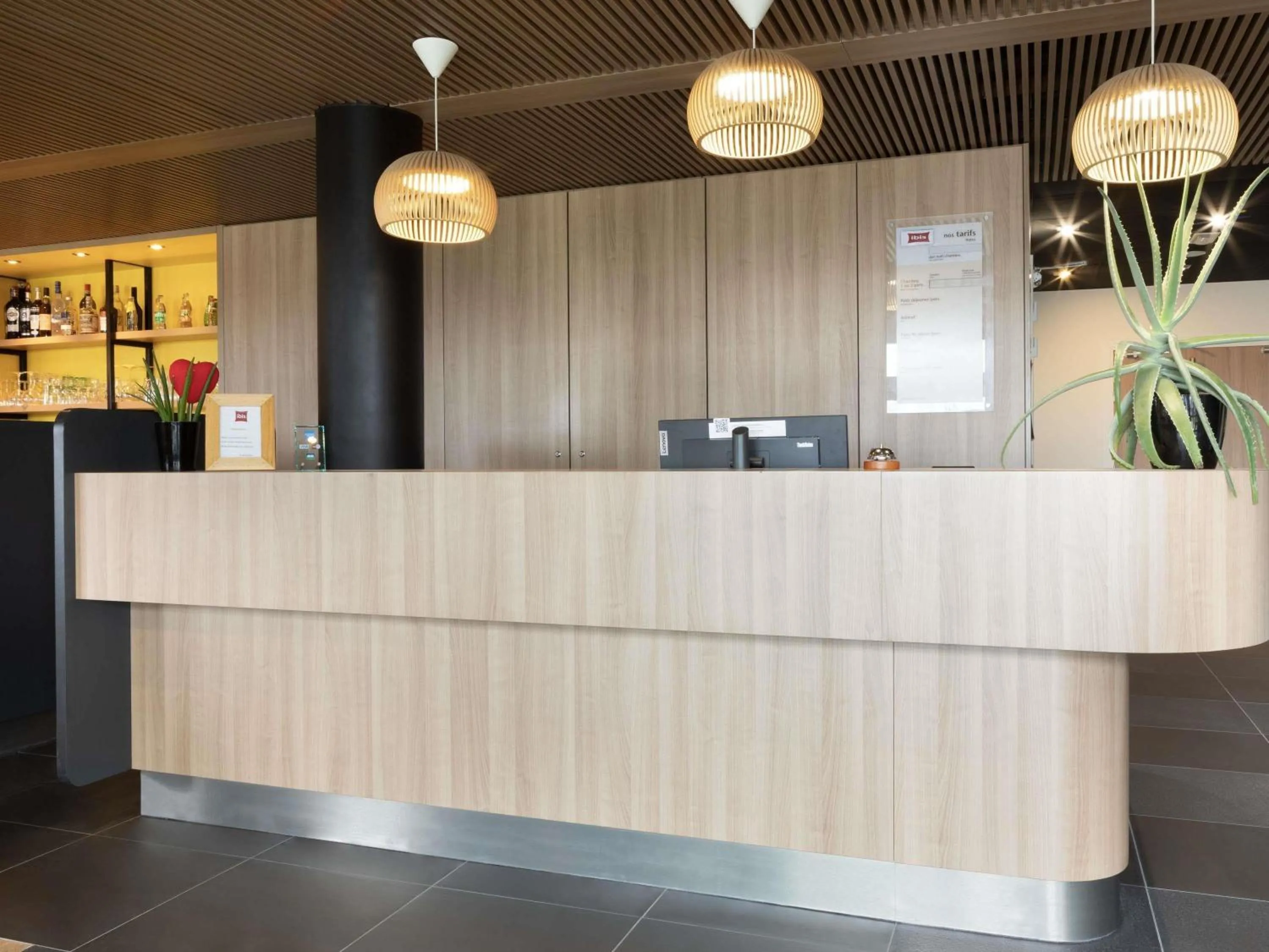 Bedroom in ibis Douai Dechy