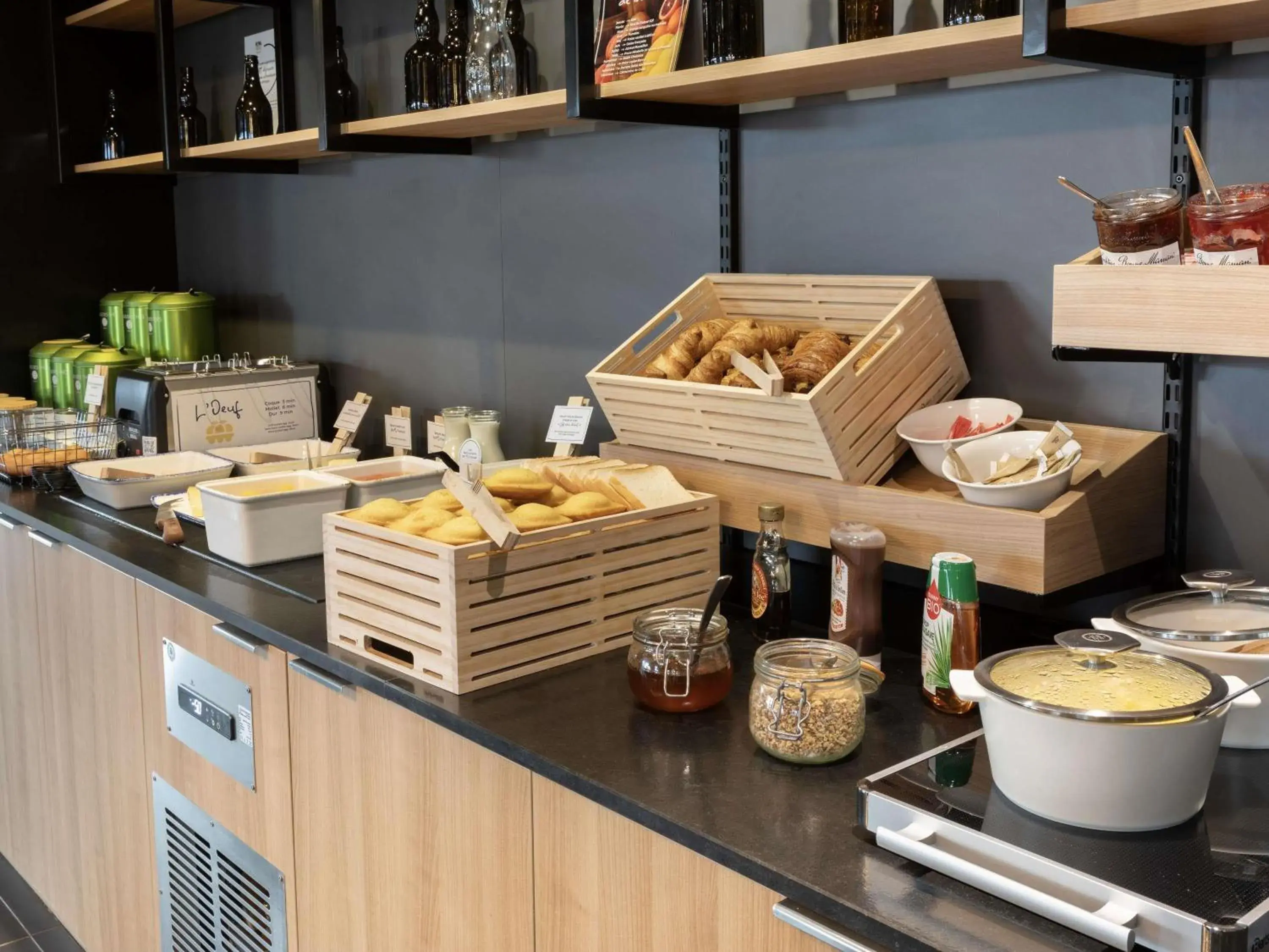 Restaurant/places to eat in ibis Douai Dechy Restaurant/places to eat in ibis Douai Dechy