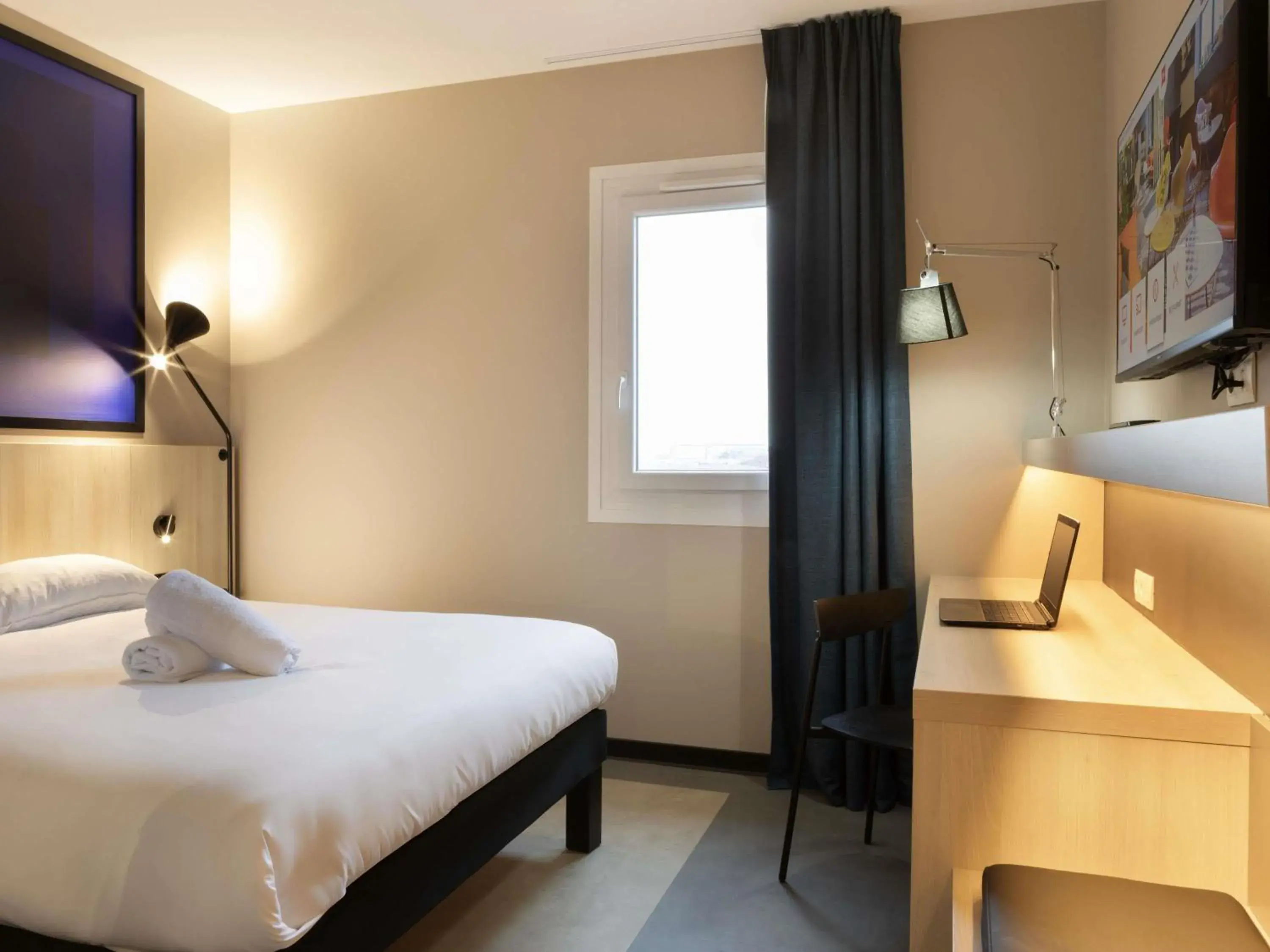 Bedroom, Bed in ibis Douai Dechy Bedroom, Bed in ibis Douai Dechy