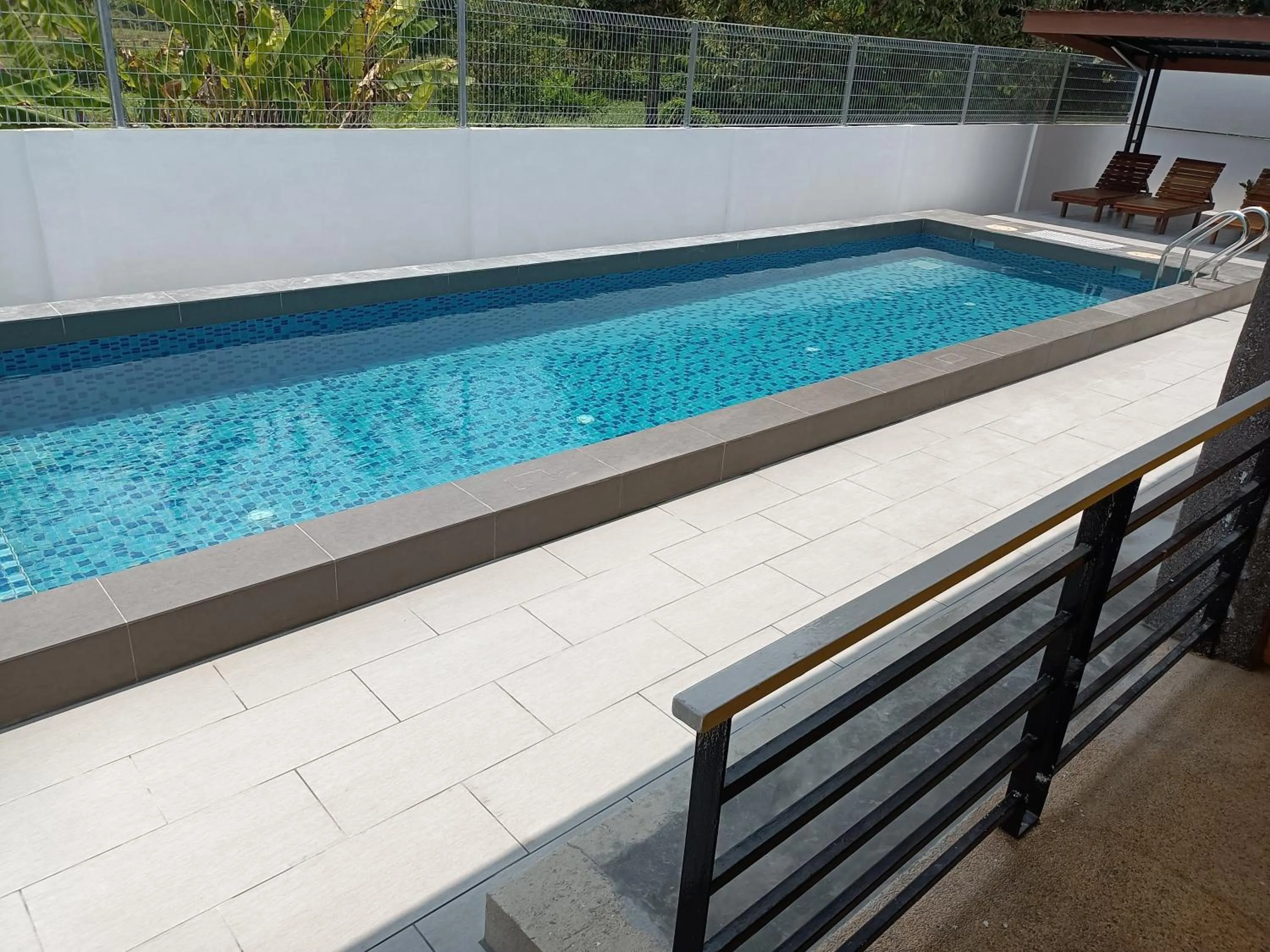 Swimming pool in Ziella De Villa