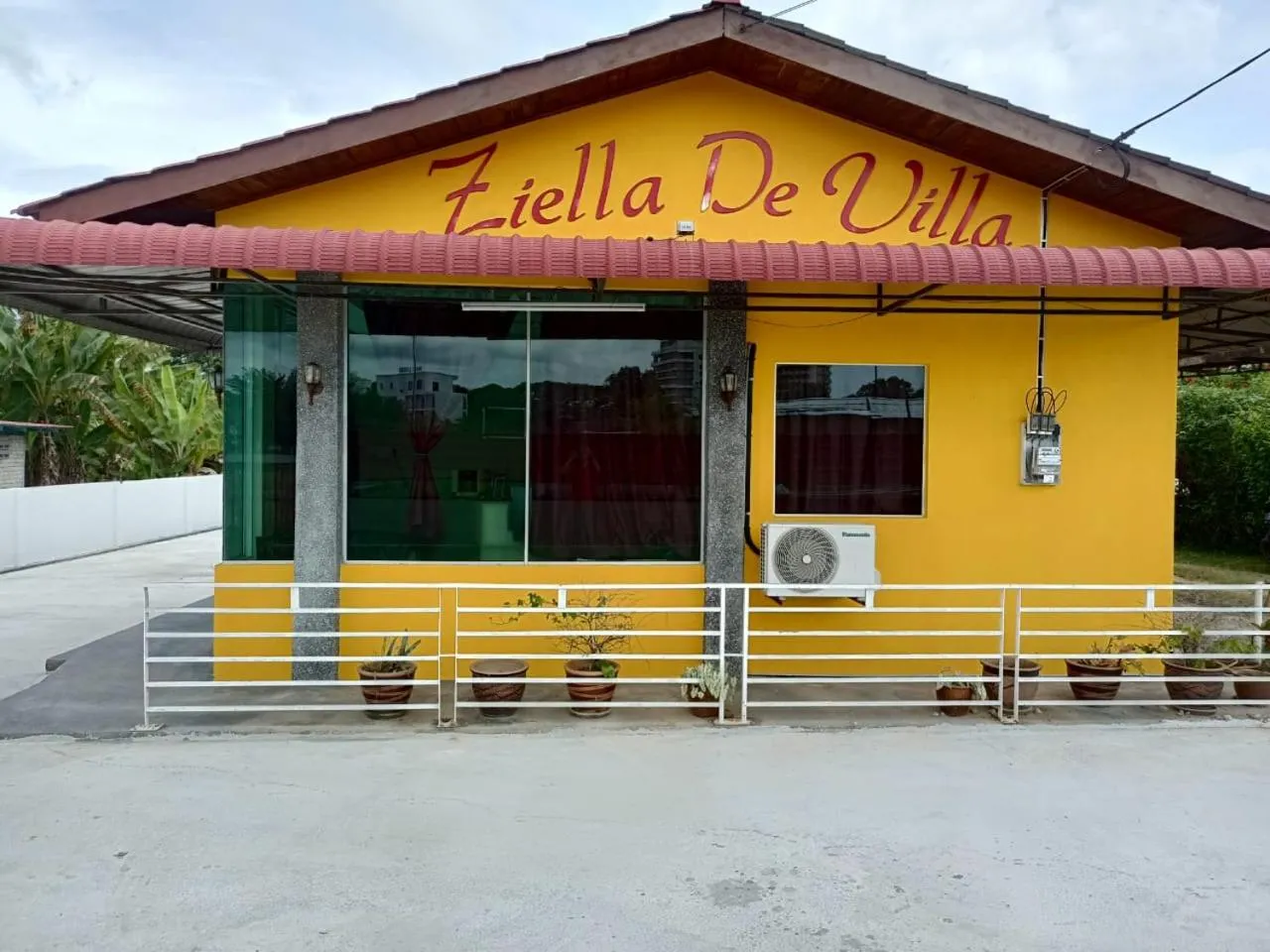 Property building in Ziella De Villa