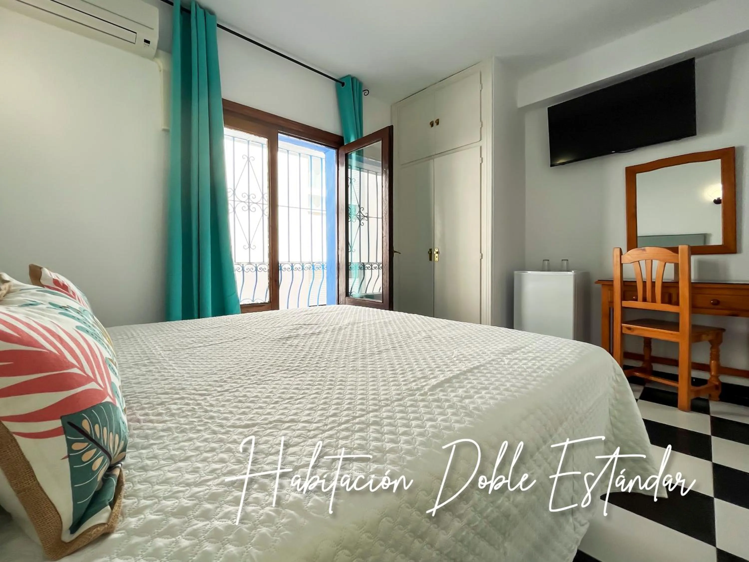 Photo of the whole room, Bed in Micaela Charming Hostal