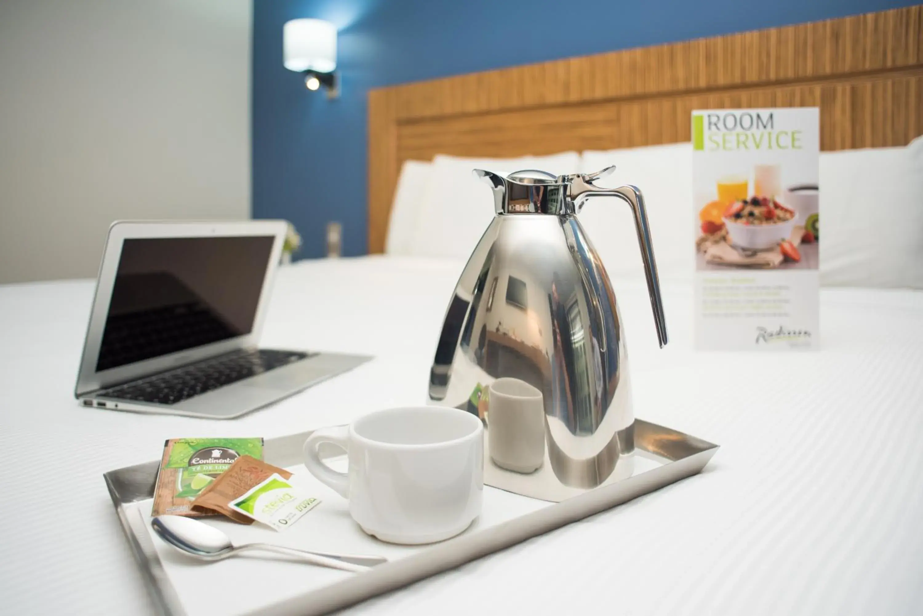 Business King Room in Radisson Hotel & Convention Center Toluca Business King Room in Radisson Hotel & Convention Center Toluca