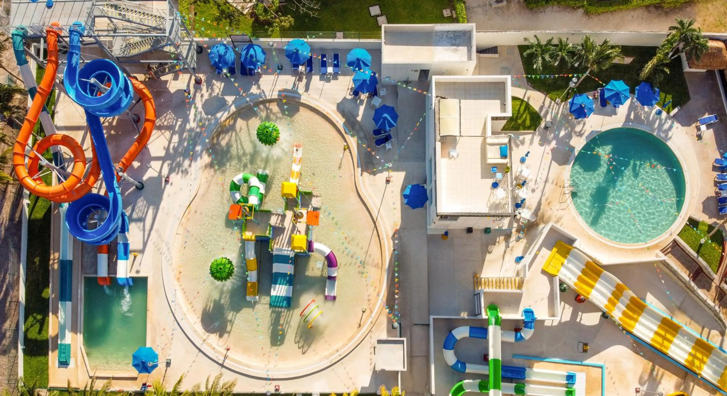 Aqua park in Melia Casa Maya Cancun All Inclusive