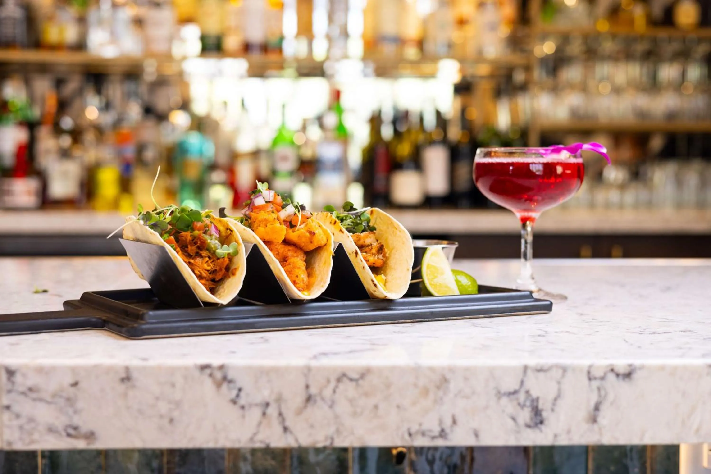 Restaurant/places to eat in DoubleTree Suites by Hilton Austin Downtown Capitol