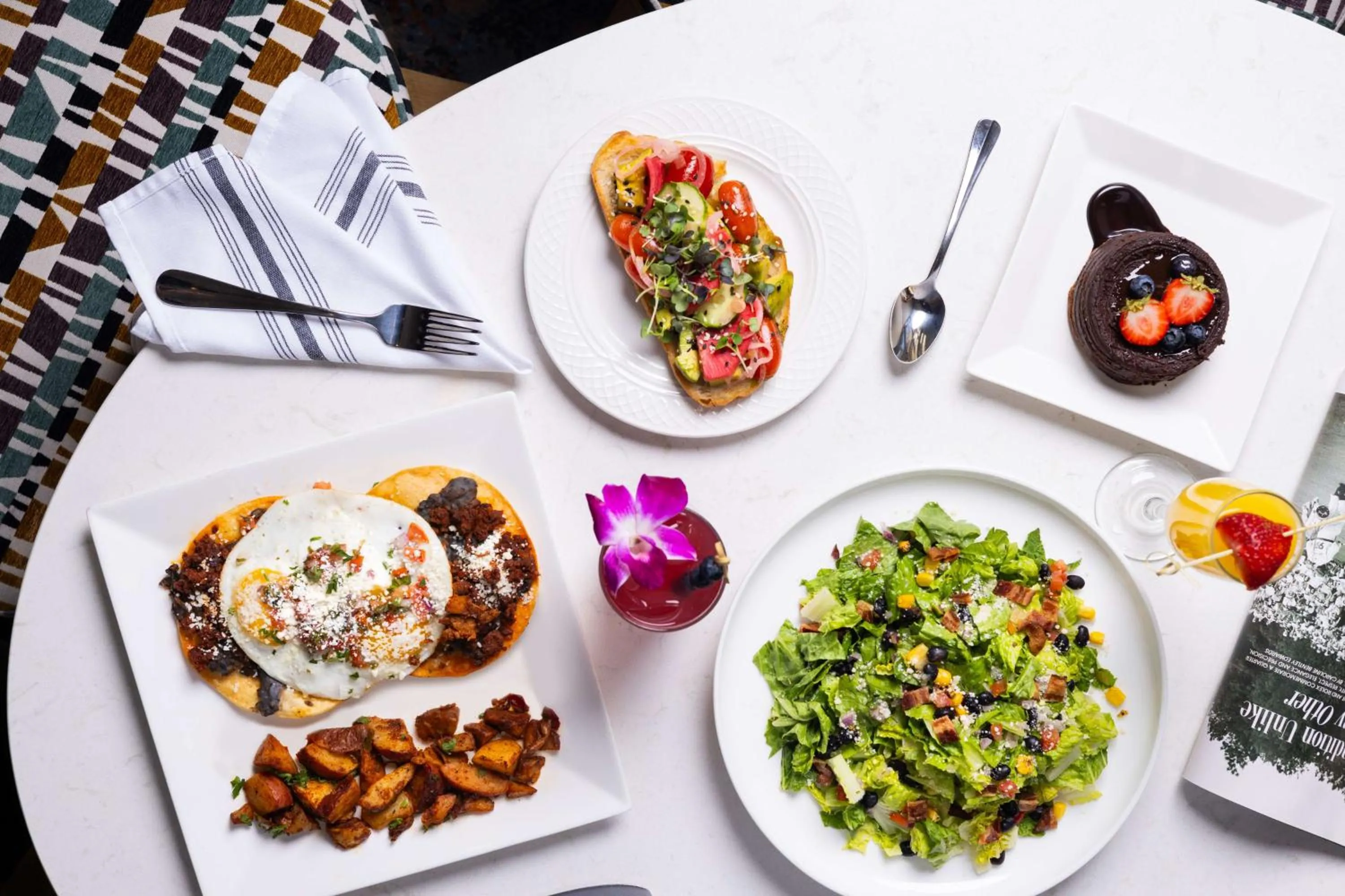 Restaurant/places to eat in DoubleTree Suites by Hilton Austin Downtown Capitol