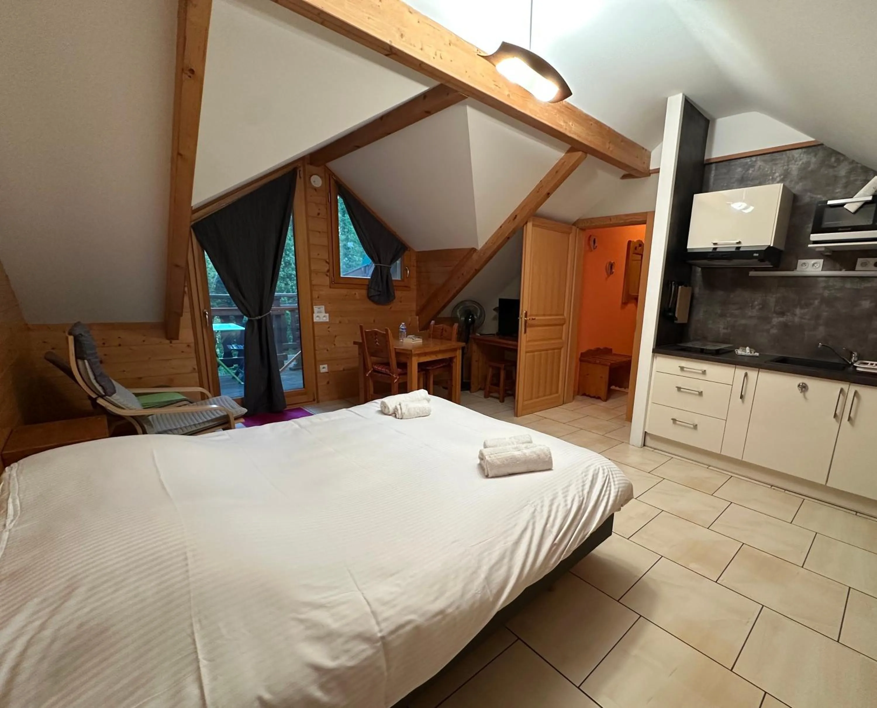 Bedroom, Bed in Hôtel Résidence La Maison par Les Pins Sylvestres Amnéville les Thermes
