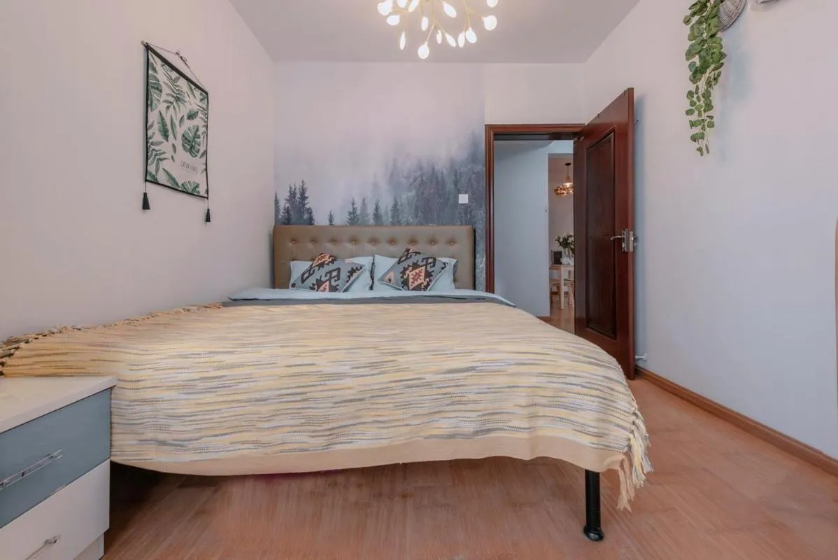 Bed in Xi’an Beilin·Xiaozhai· Locals Apartment 00178070