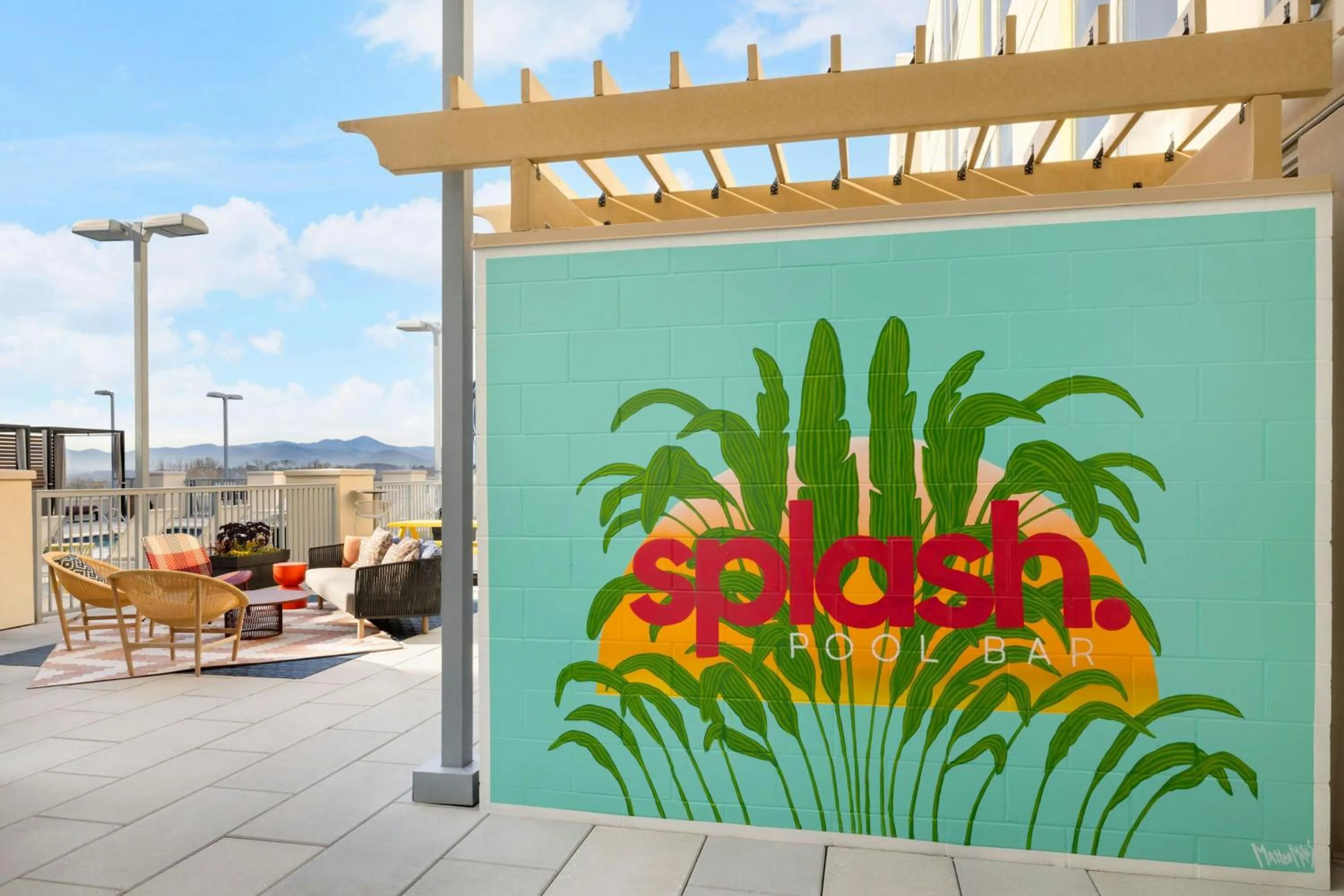 Swimming pool in Aloft Asheville Downtown