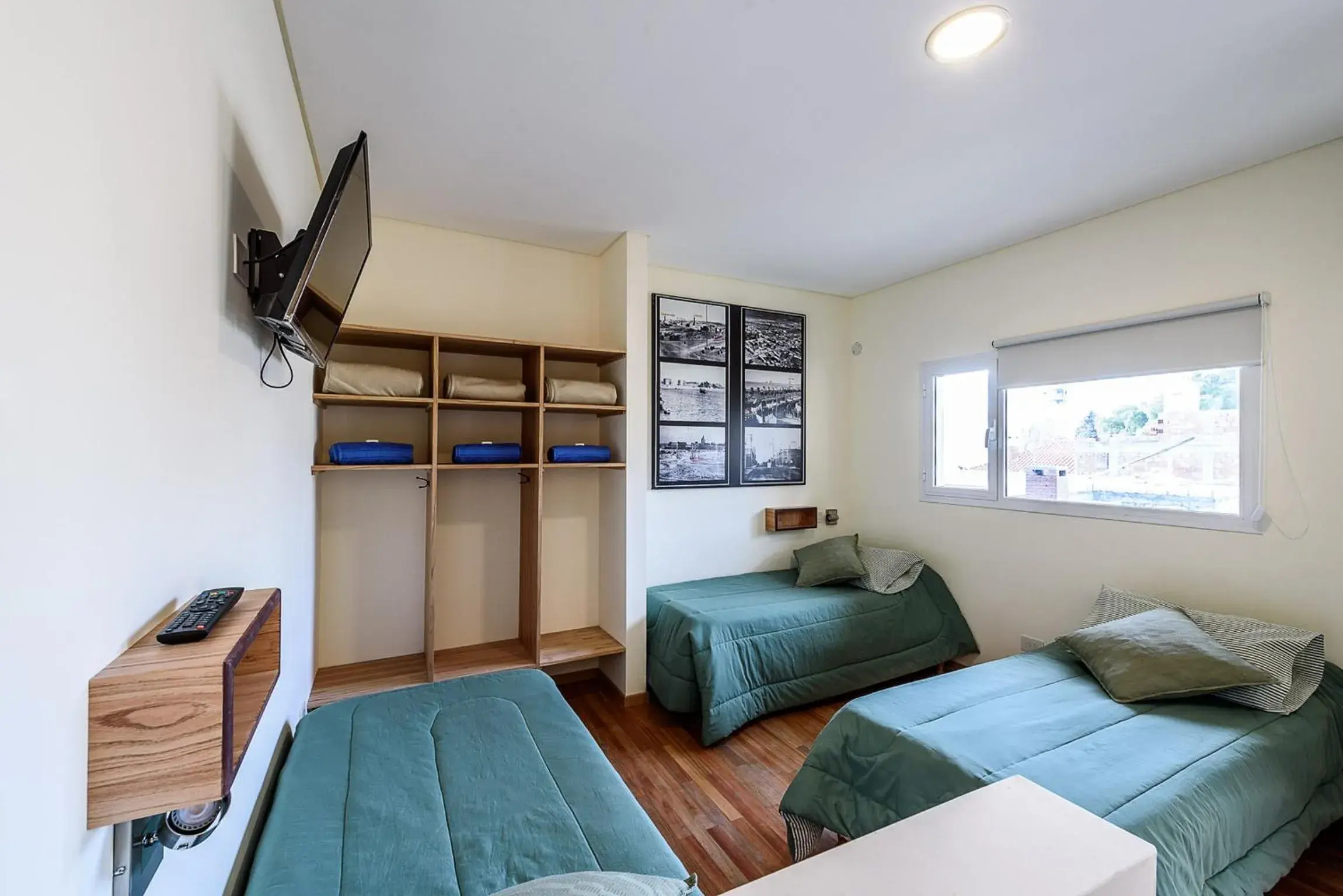 Twin Room with Private Bathroom in La Tosca Hostel Twin Room with Private Bathroom in La Tosca Hostel