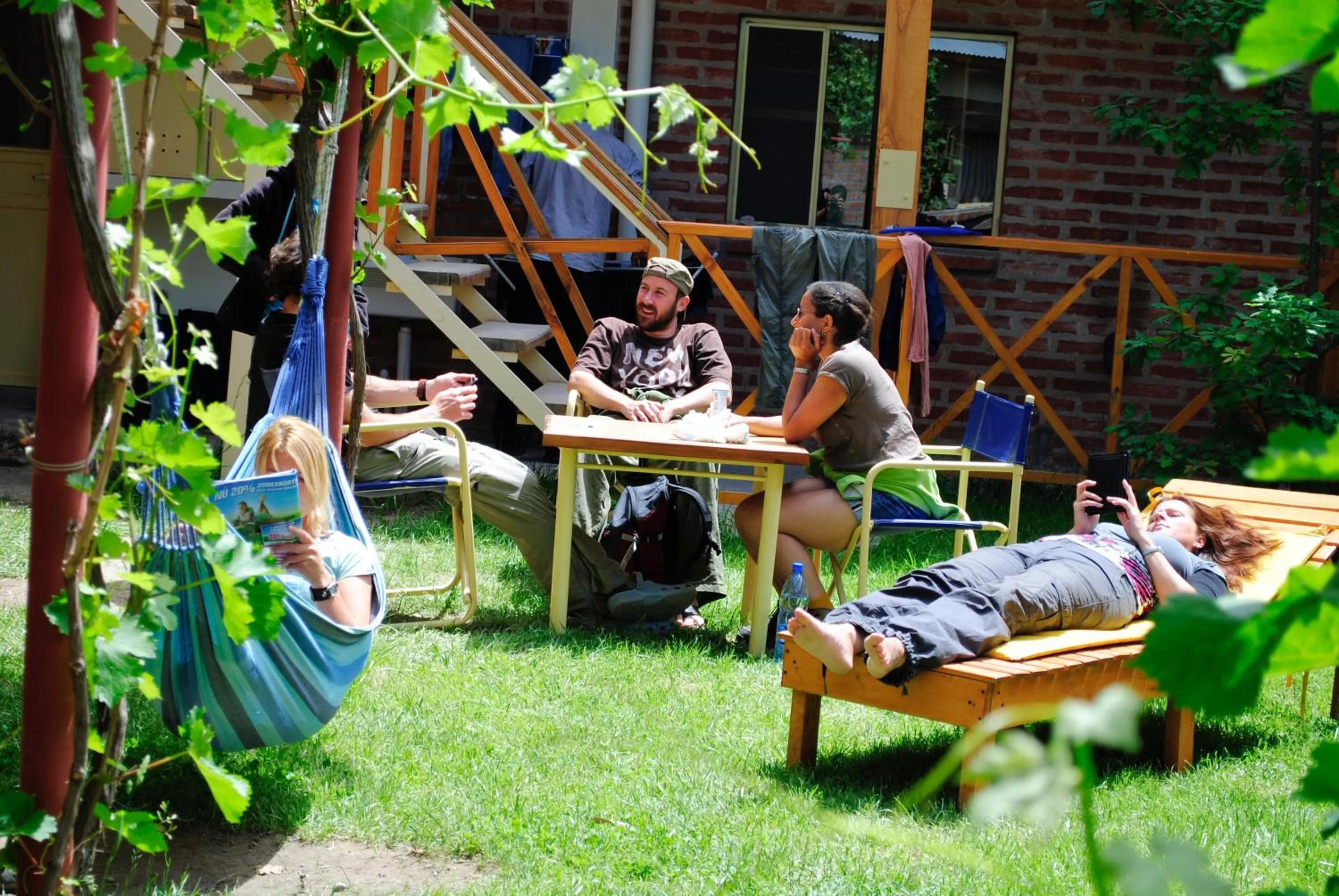 Garden in La Tosca Hostel