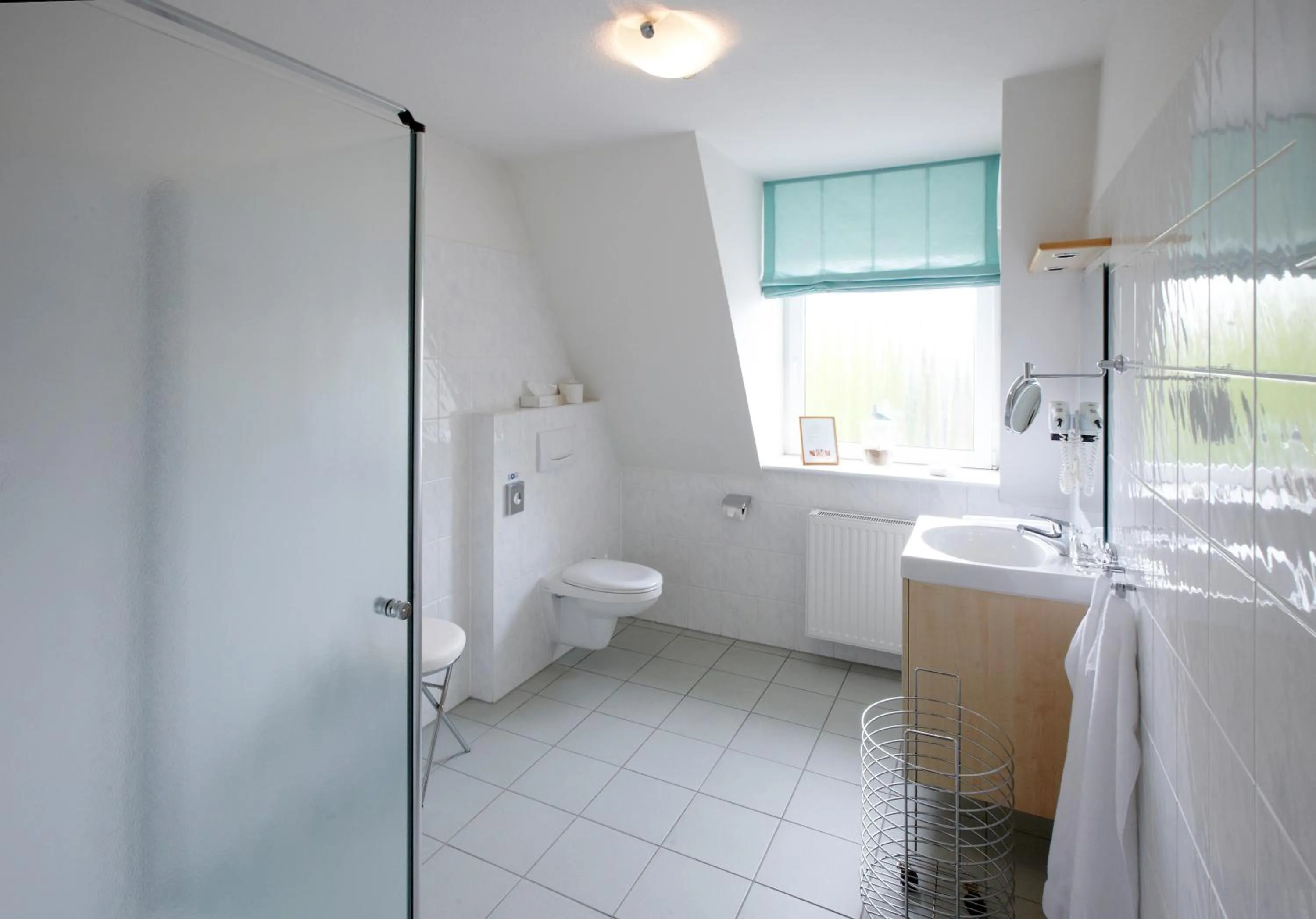 Shower in Grothenns Hotel 3-Sterne superior