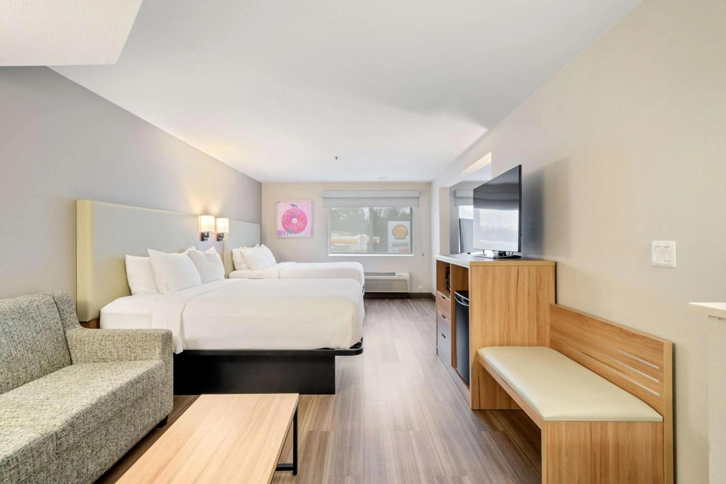 Bedroom, Bed in Best Western Lake Oswego Hotel & Suites