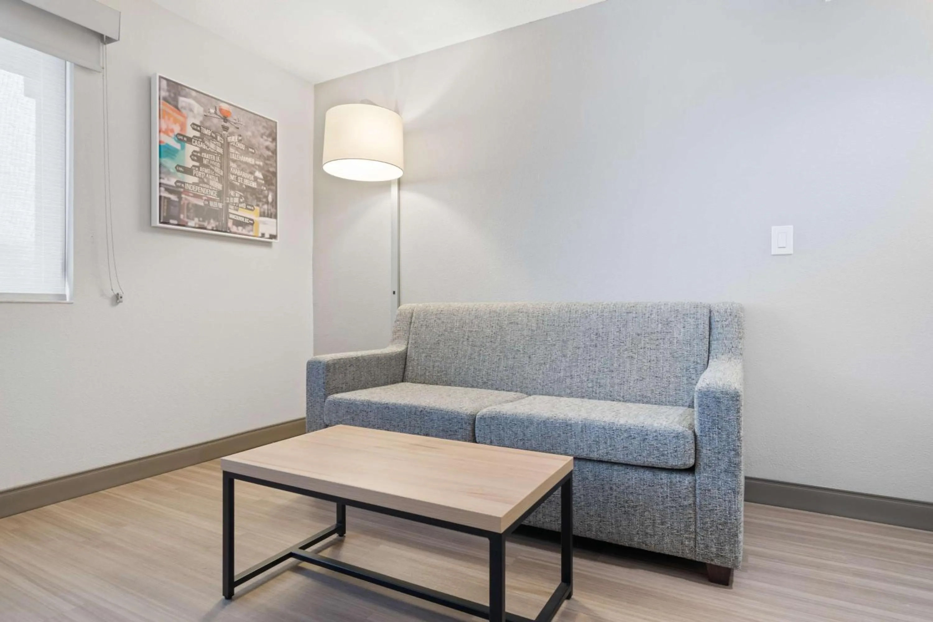 Photo of the whole room in Best Western Lake Oswego Hotel & Suites