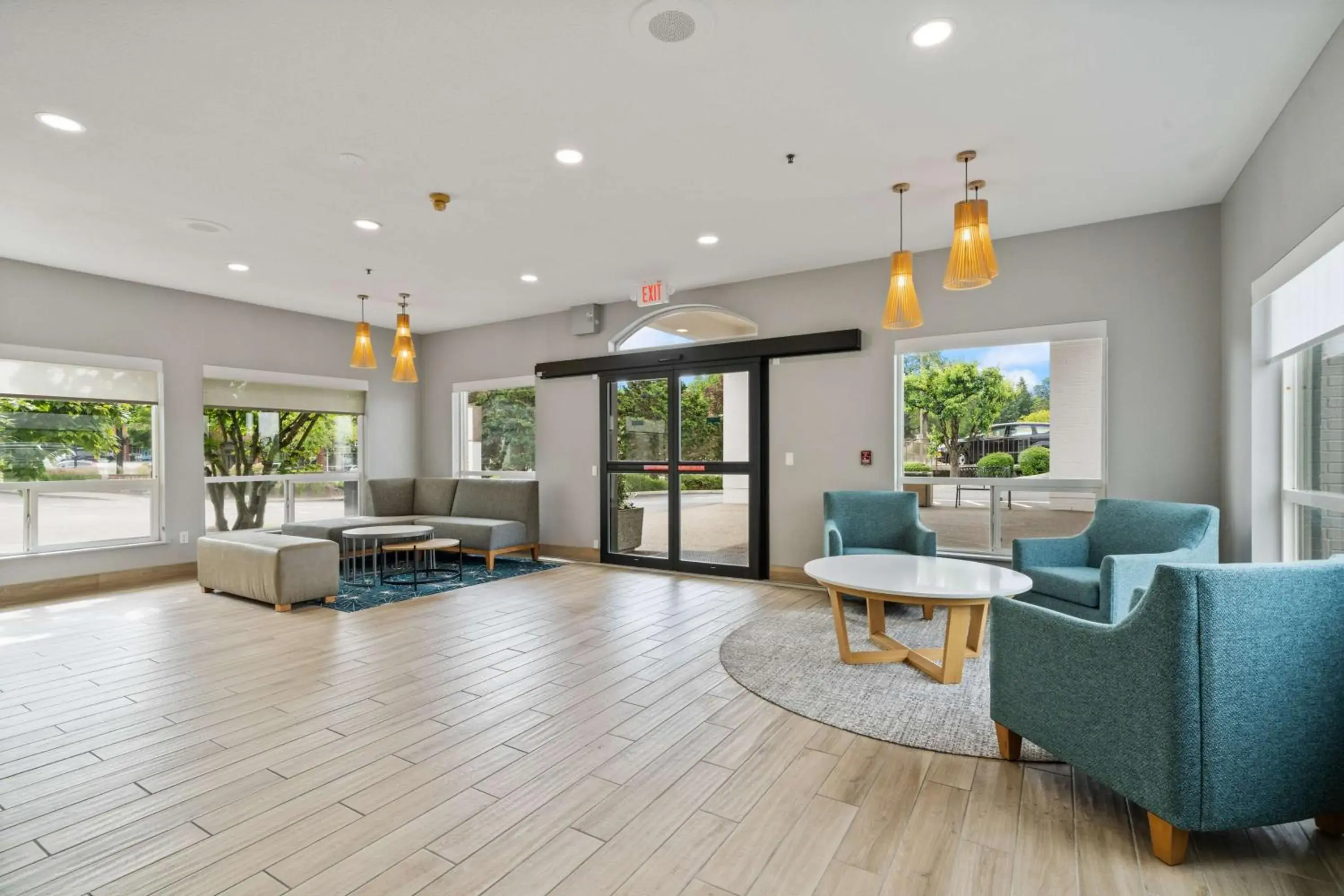 Lobby or reception in Best Western Lake Oswego Hotel & Suites Lobby or reception in Best Western Lake Oswego Hotel & Suites