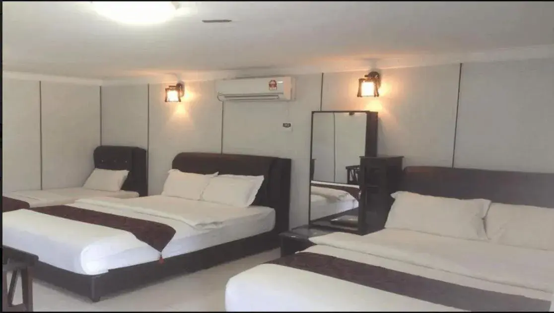 Bed in Rasa Senang Villa -Islam Guest Only Bed in Rasa Senang Villa -Islam Guest Only