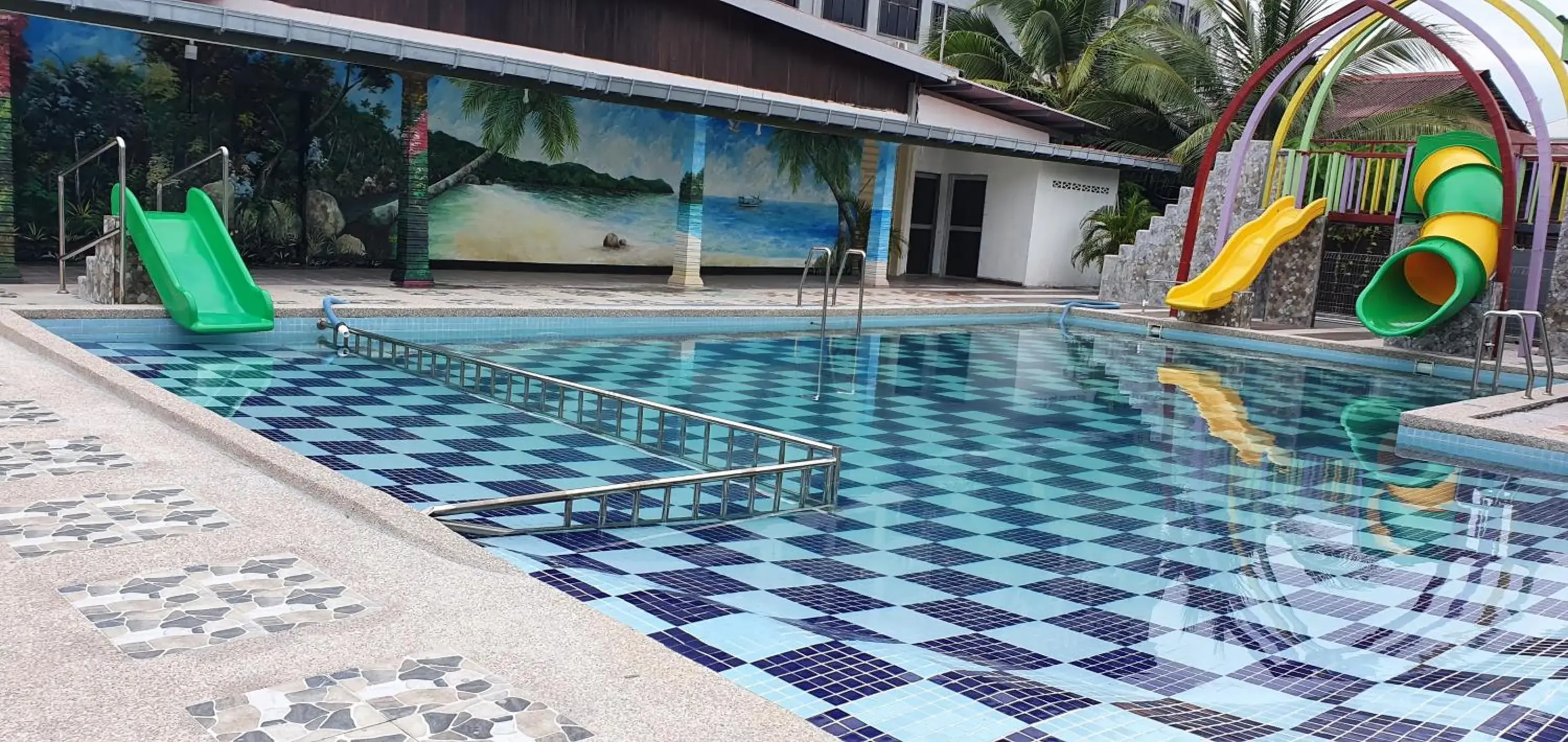 Swimming pool in Rasa Senang Villa -Islam Guest Only Swimming pool in Rasa Senang Villa -Islam Guest Only
