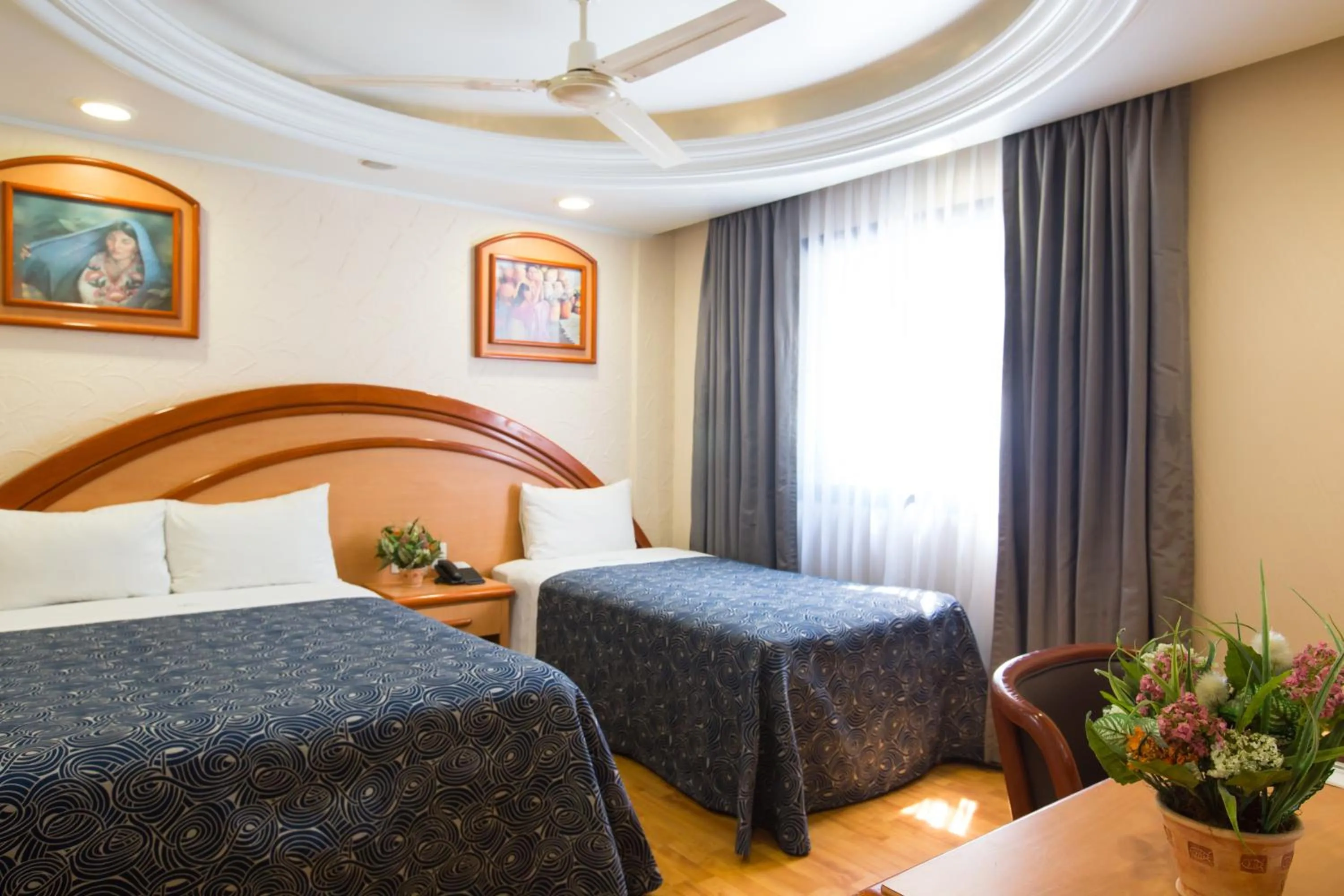 Photo of the whole room, Bed in Hotel Diligencias