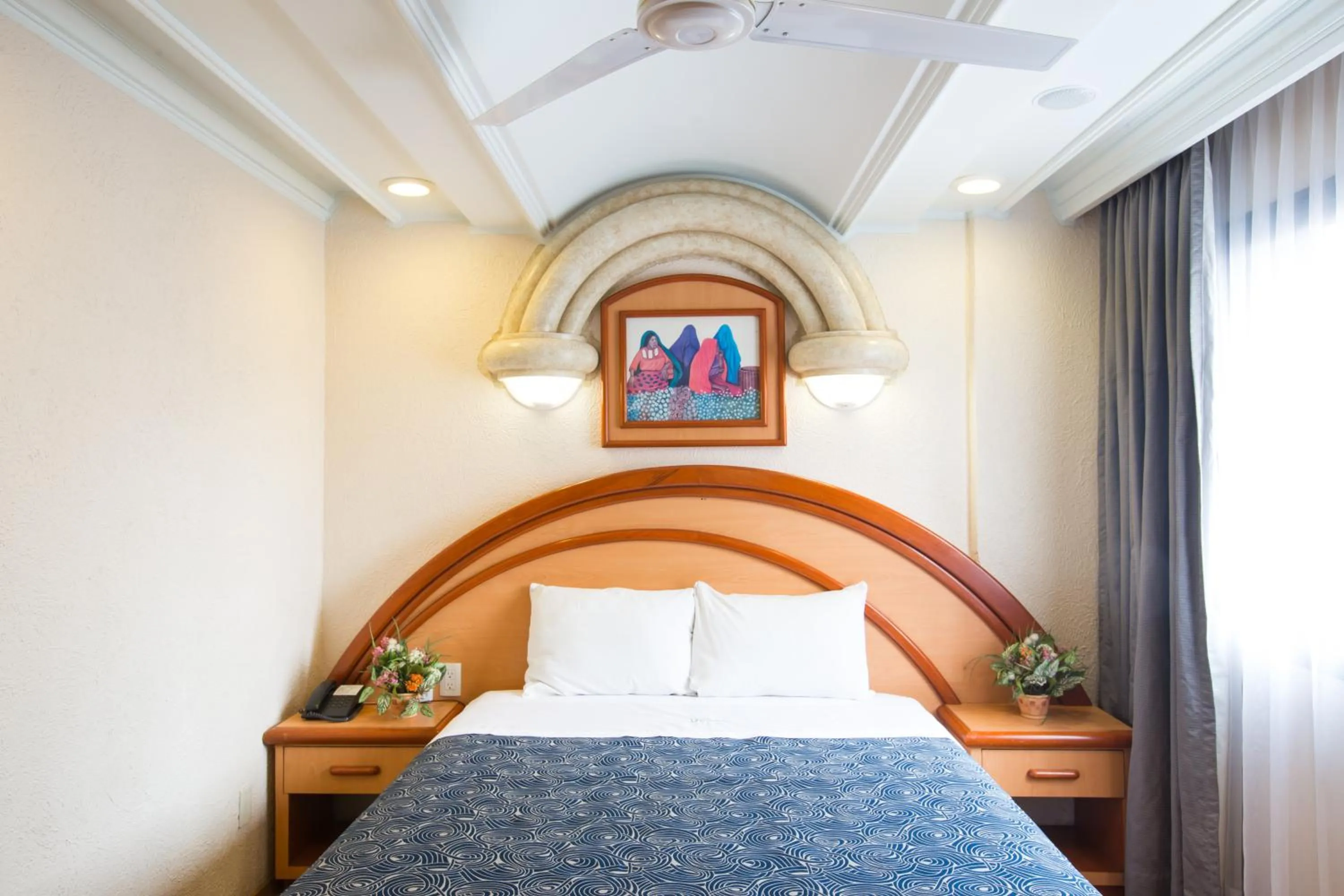 Photo of the whole room, Bed in Hotel Diligencias