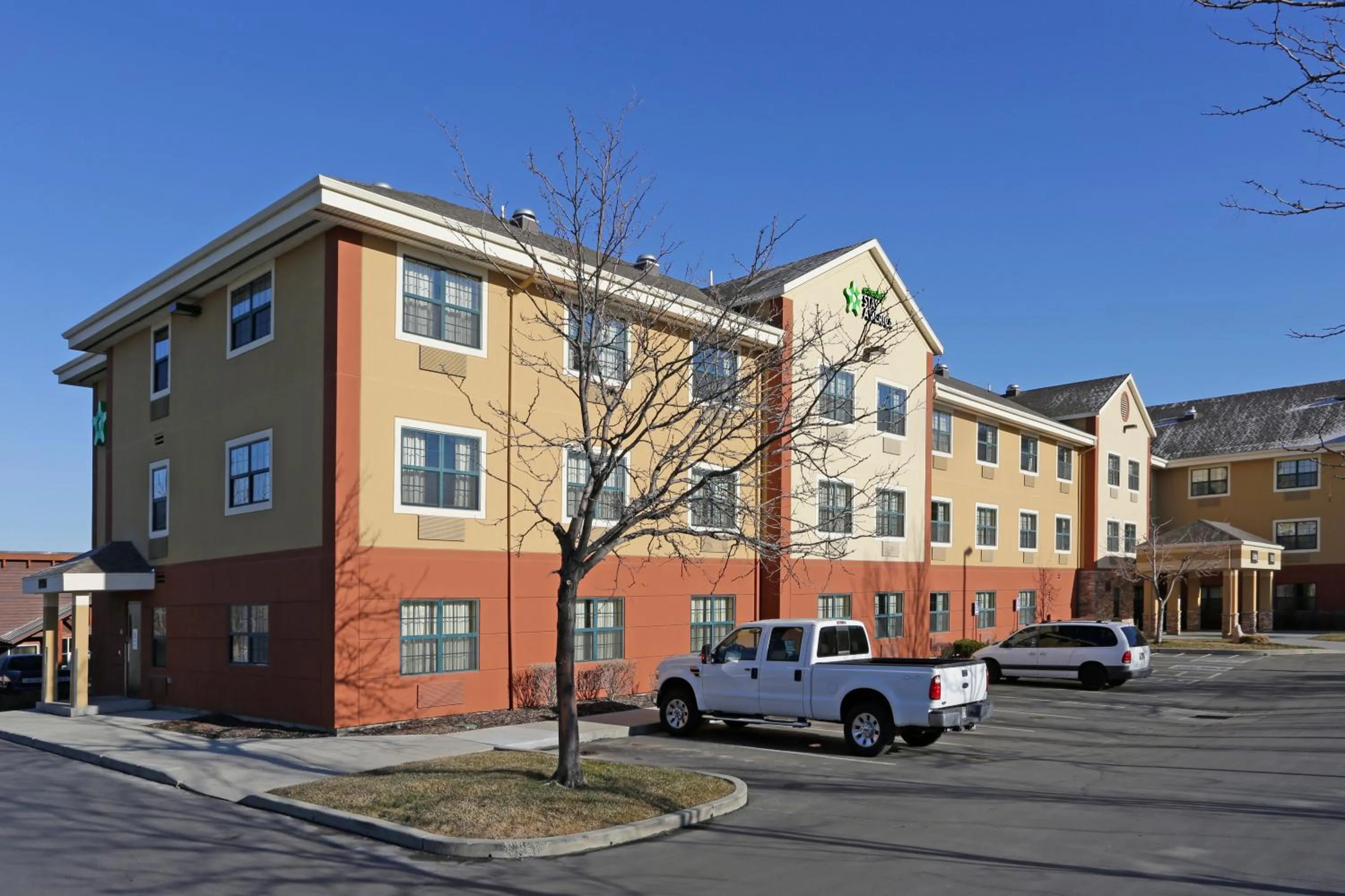 Property building in Extended Stay America Select Suites - Salt Lake City - Union Park