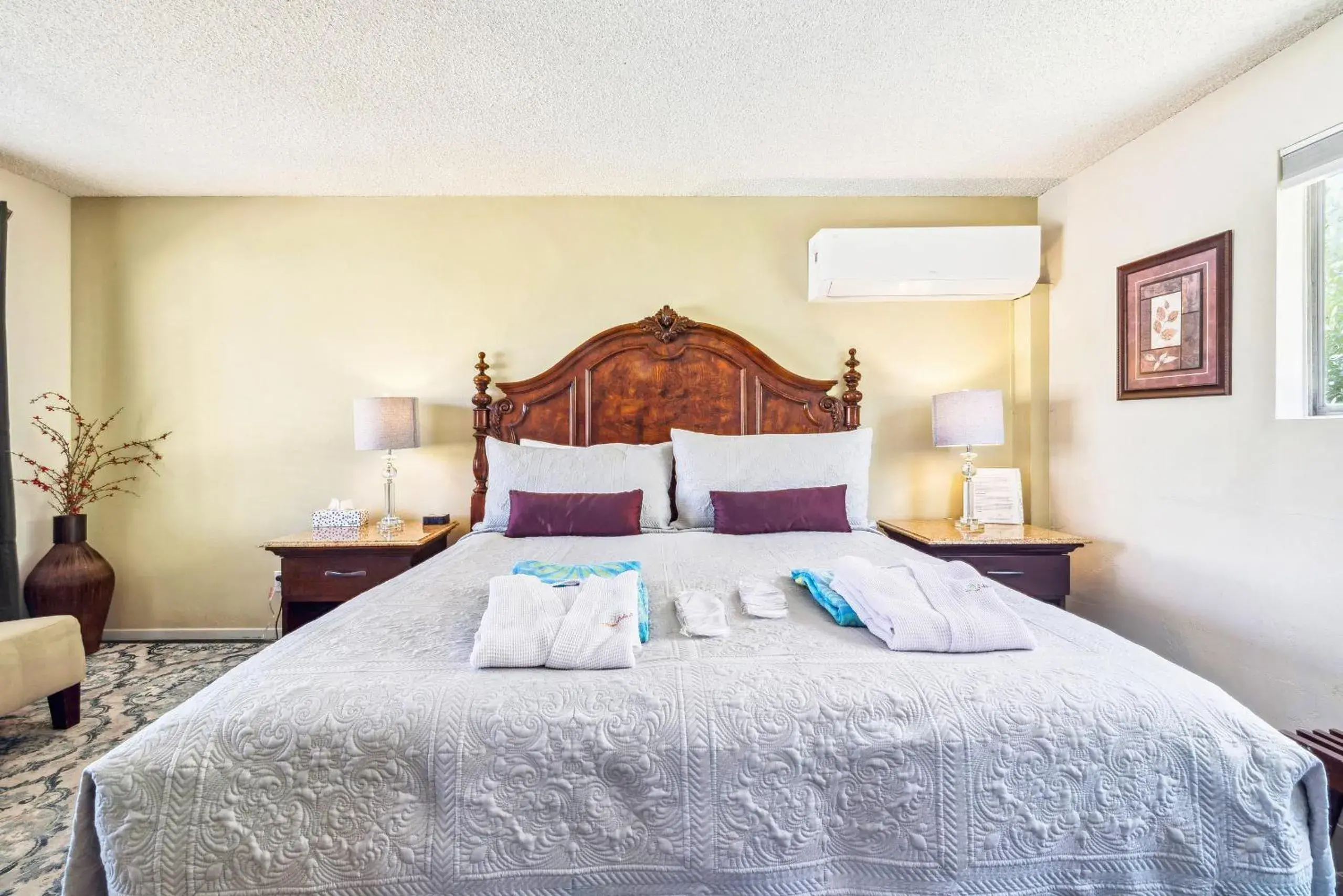 Bedroom, Bed in Lido Palms Resort and Spa Bedroom, Bed in Lido Palms Resort and Spa