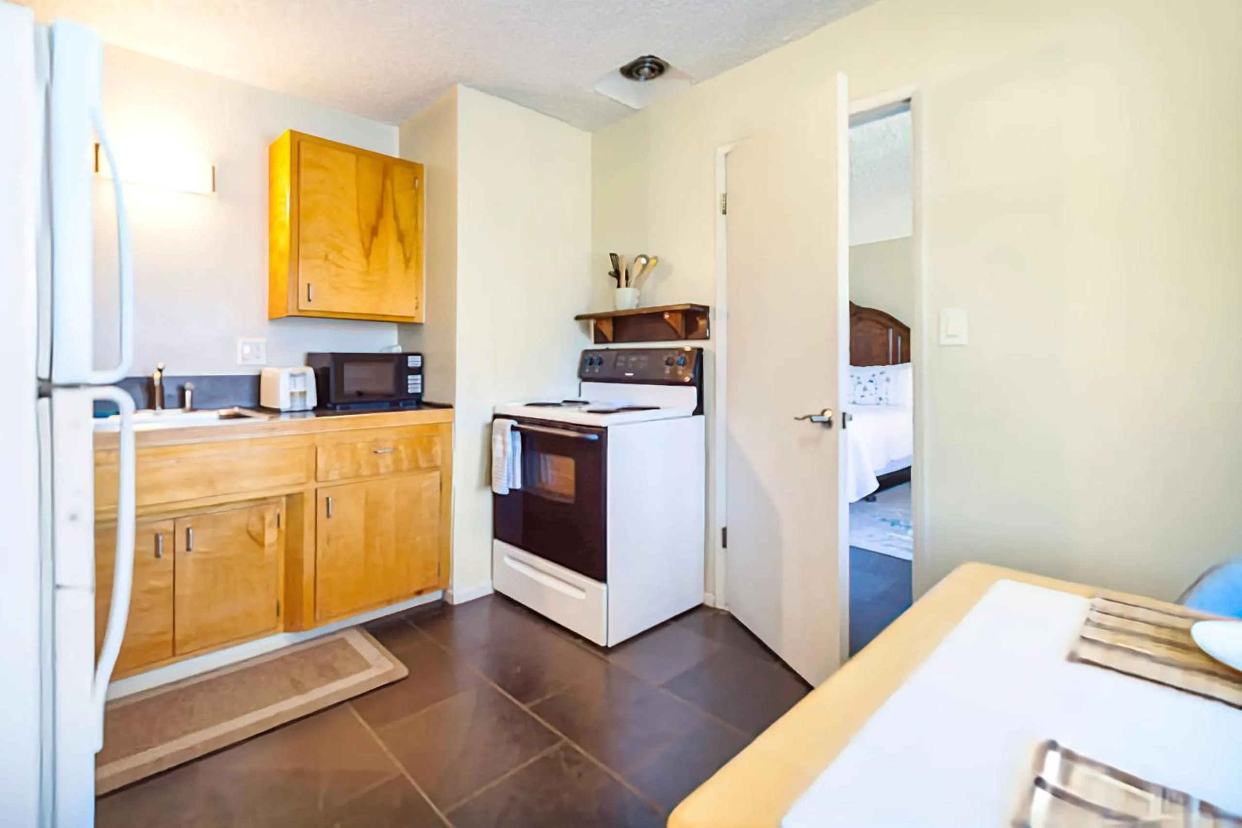 Kitchen or kitchenette in Lido Palms Resort and Spa