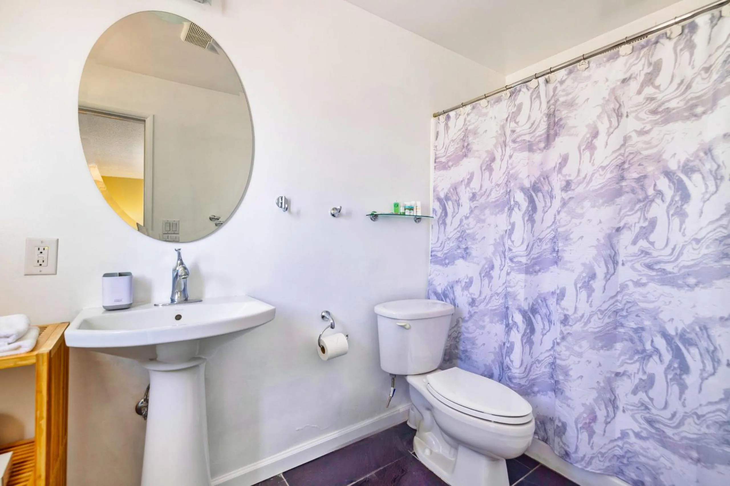Bathroom in Lido Palms Resort and Spa