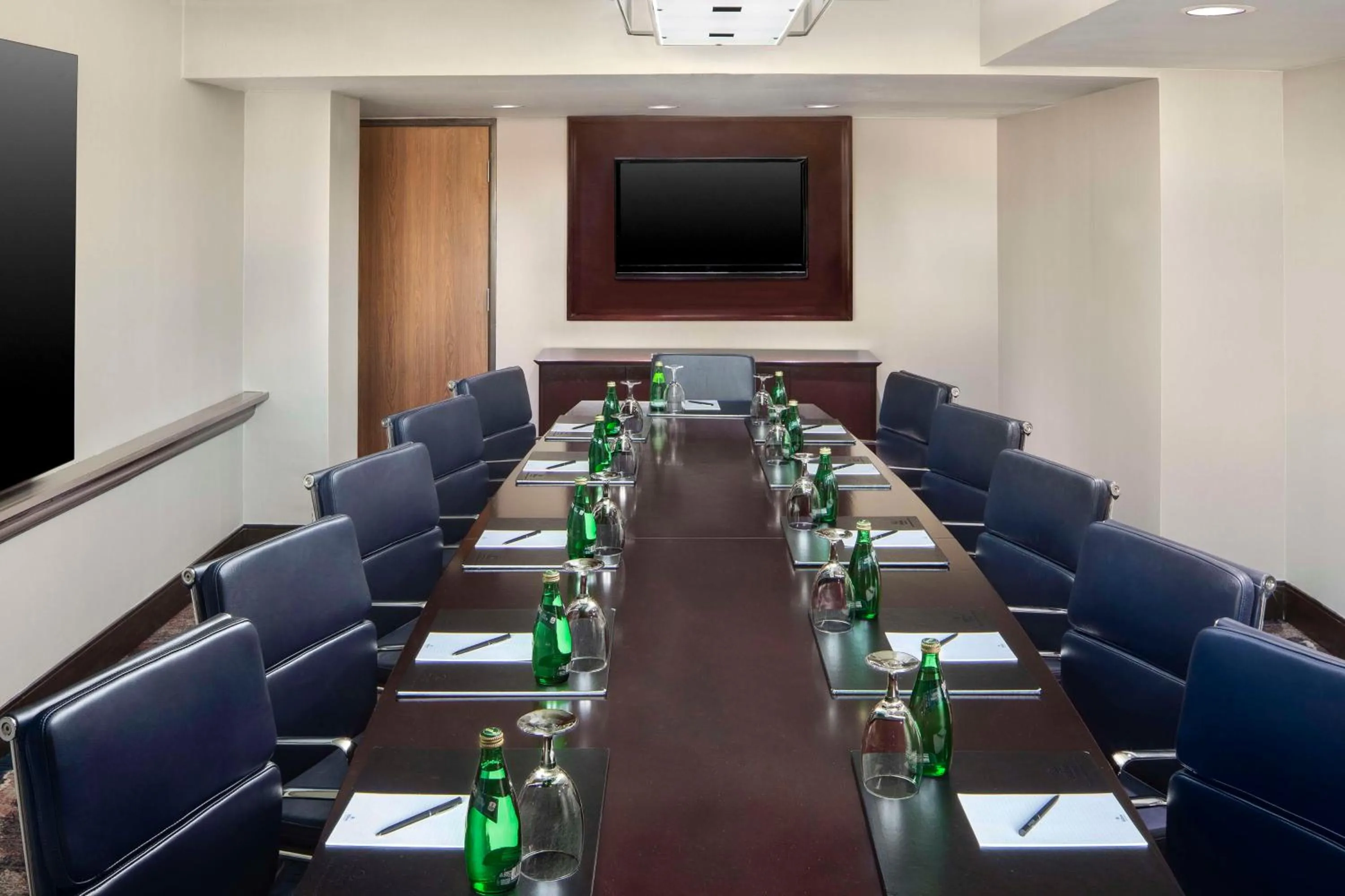 Meeting/conference room in Hilton Arlington