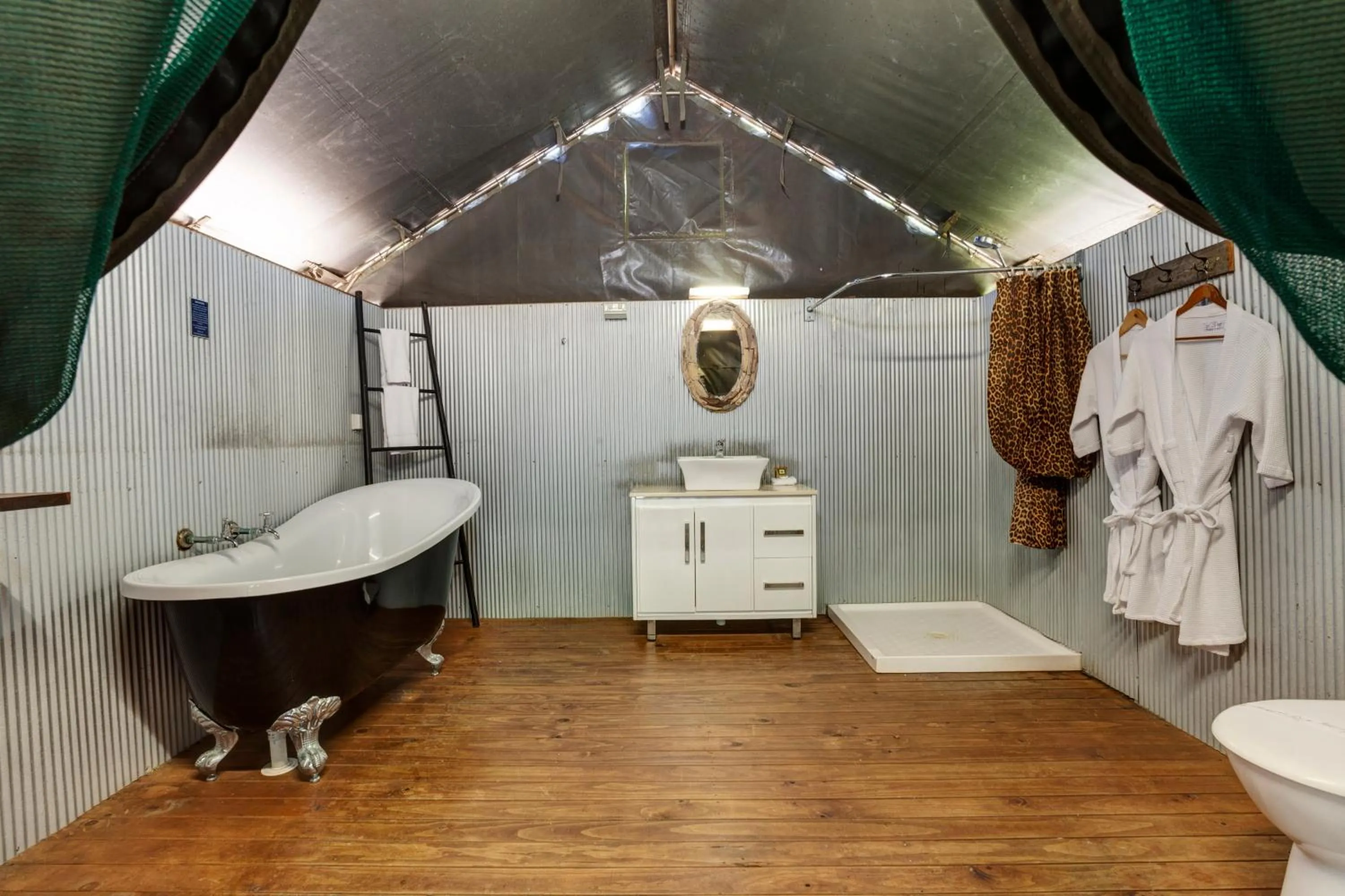 Bathroom in Seven Mile Beach Holiday Park