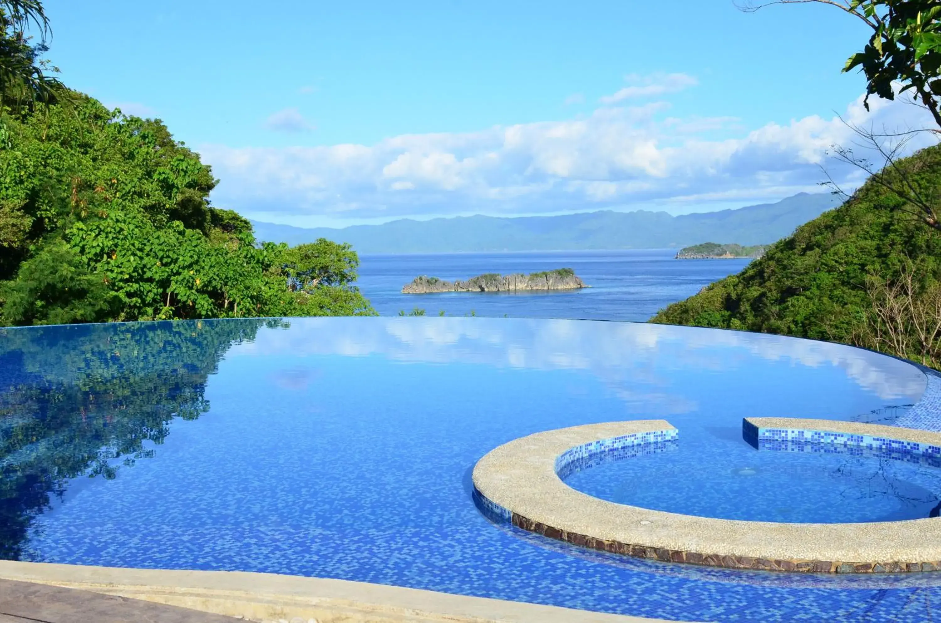 Sea view in Tugawe Cove Resort Sea view in Tugawe Cove Resort