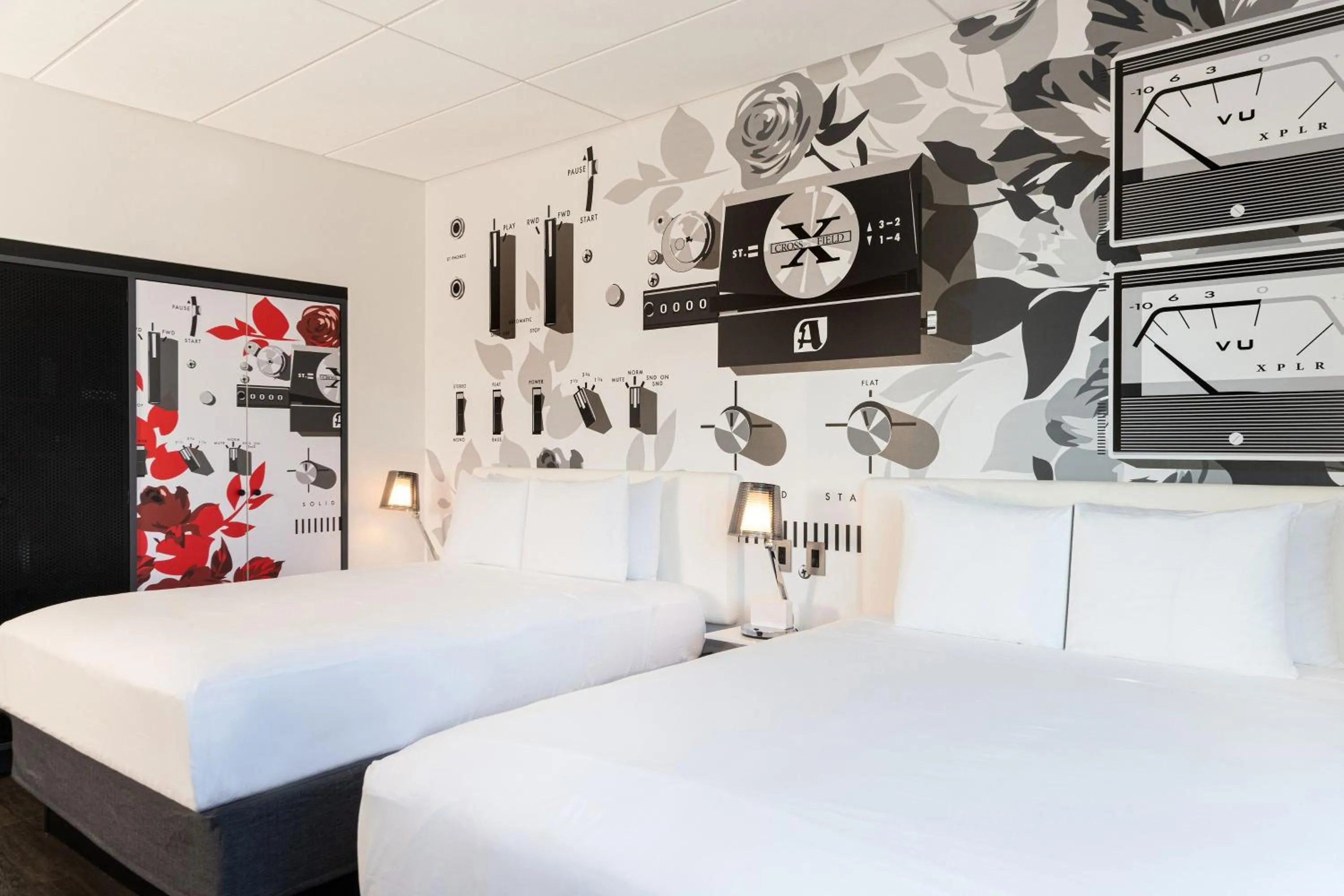 Photo of the whole room, Bed in Hotel Vance, Portland, a Tribute Portfolio Hotel