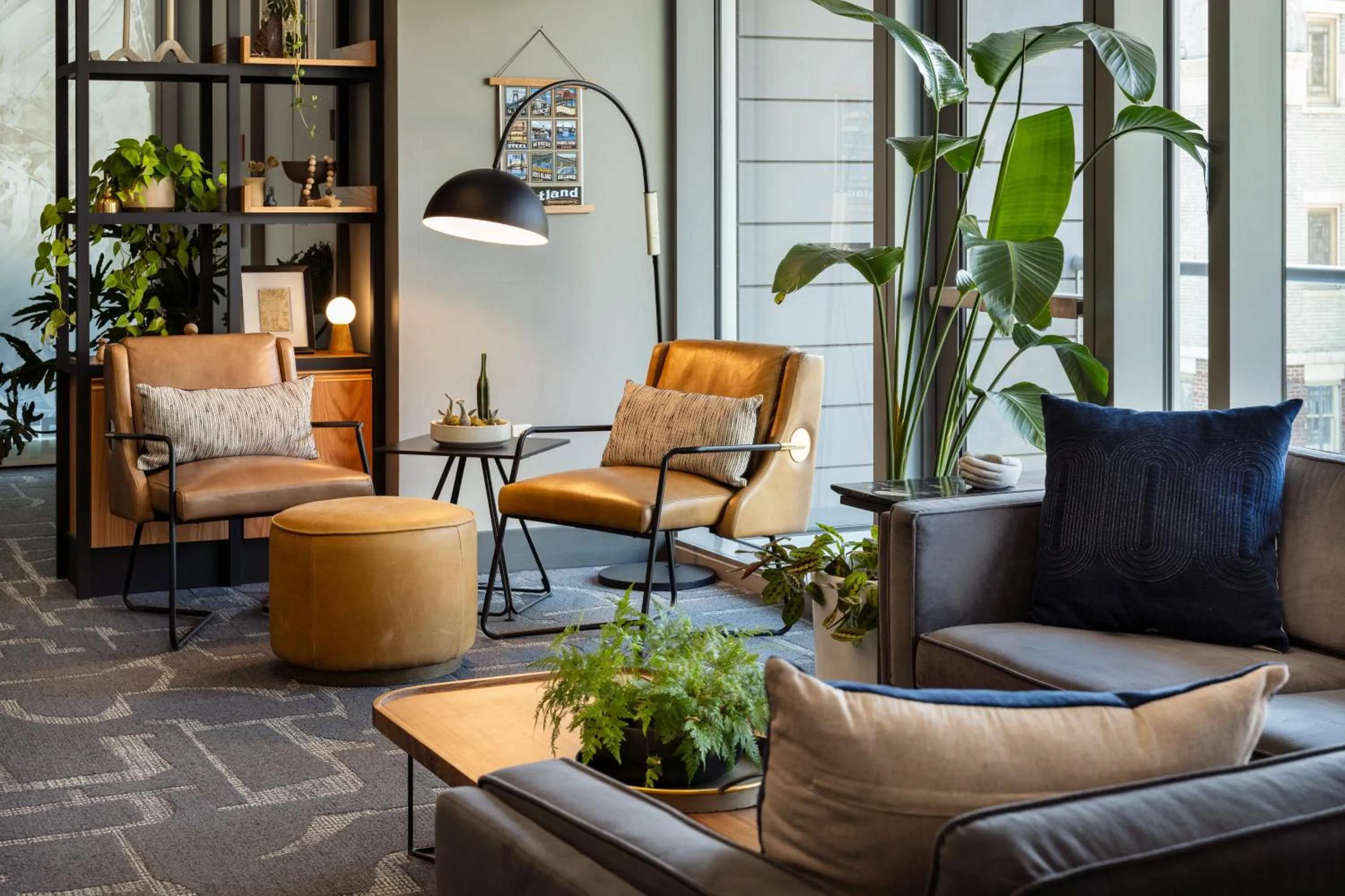 Communal lounge/ TV room in Hotel Vance, Portland, a Tribute Portfolio Hotel