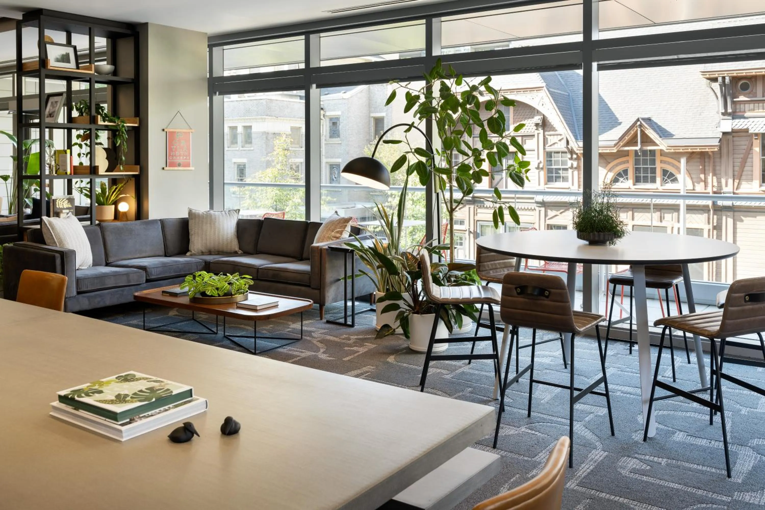 Communal lounge/ TV room in Hotel Vance, Portland, a Tribute Portfolio Hotel