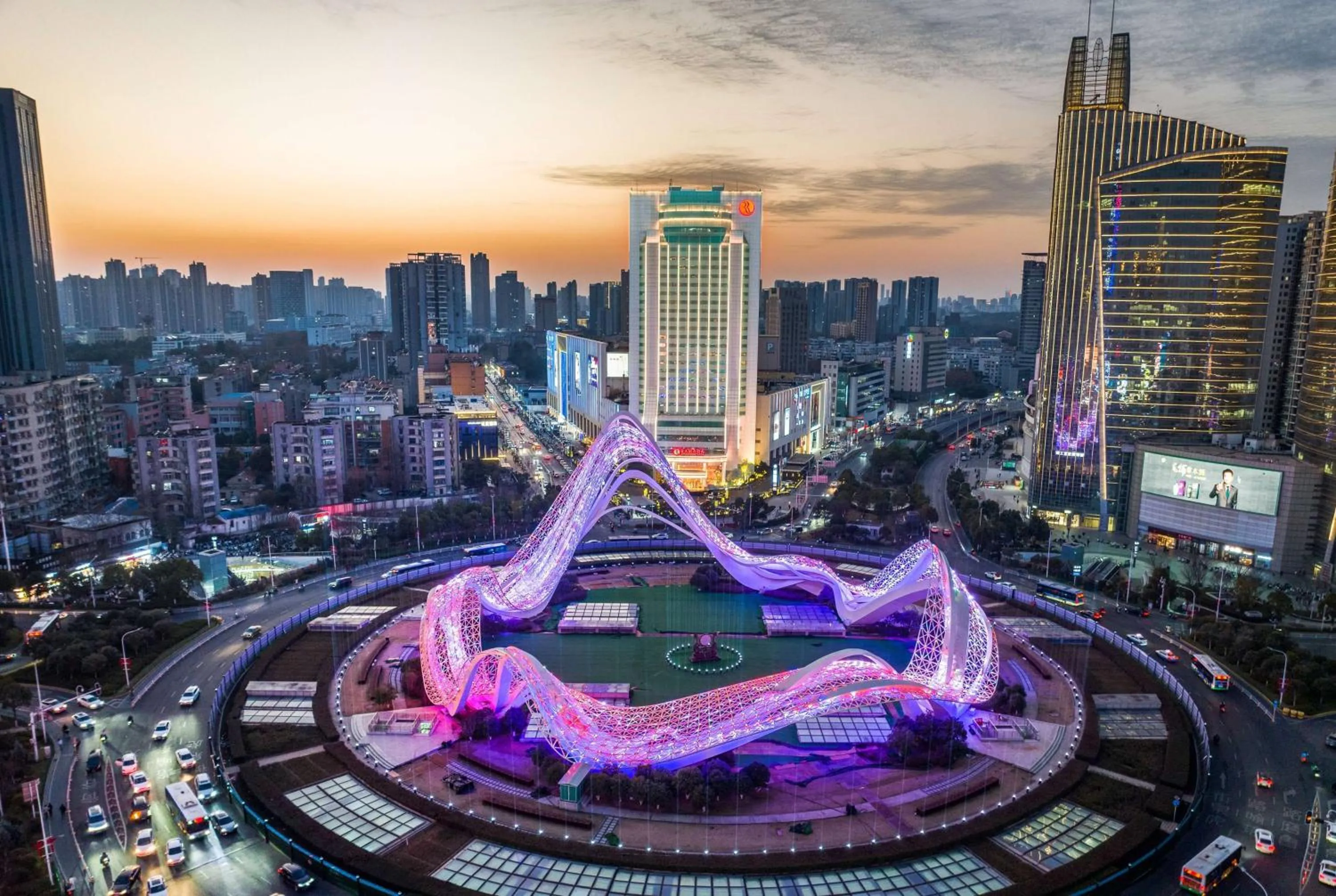 Property building in Ramada Plaza Optics Valley Hotel Wuhan (Best of Ramada Worldwide)