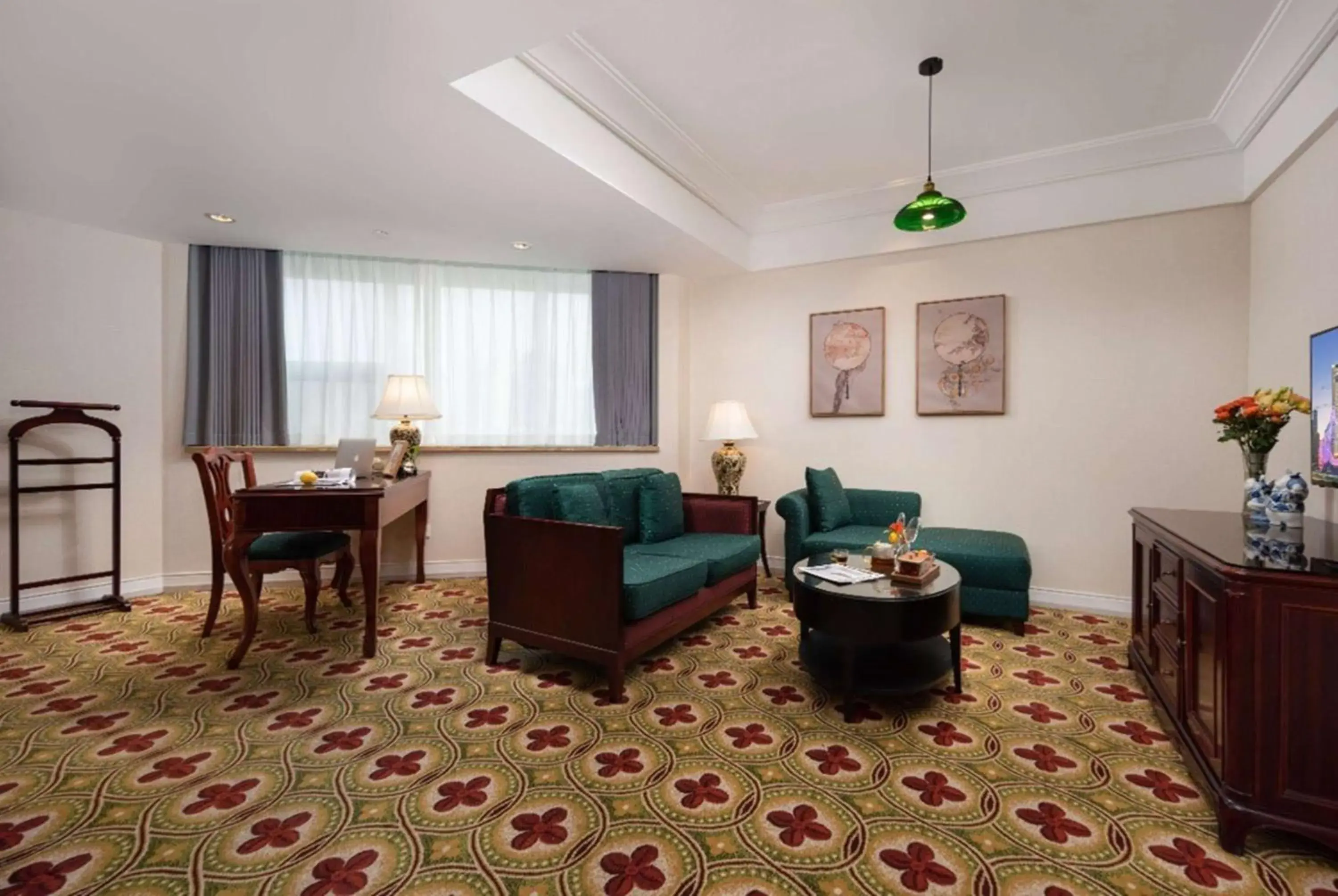 Photo of the whole room in Ramada Plaza Optics Valley Hotel Wuhan (Best of Ramada Worldwide) Photo of the whole room in Ramada Plaza Optics Valley Hotel Wuhan (Best of Ramada Worldwide)