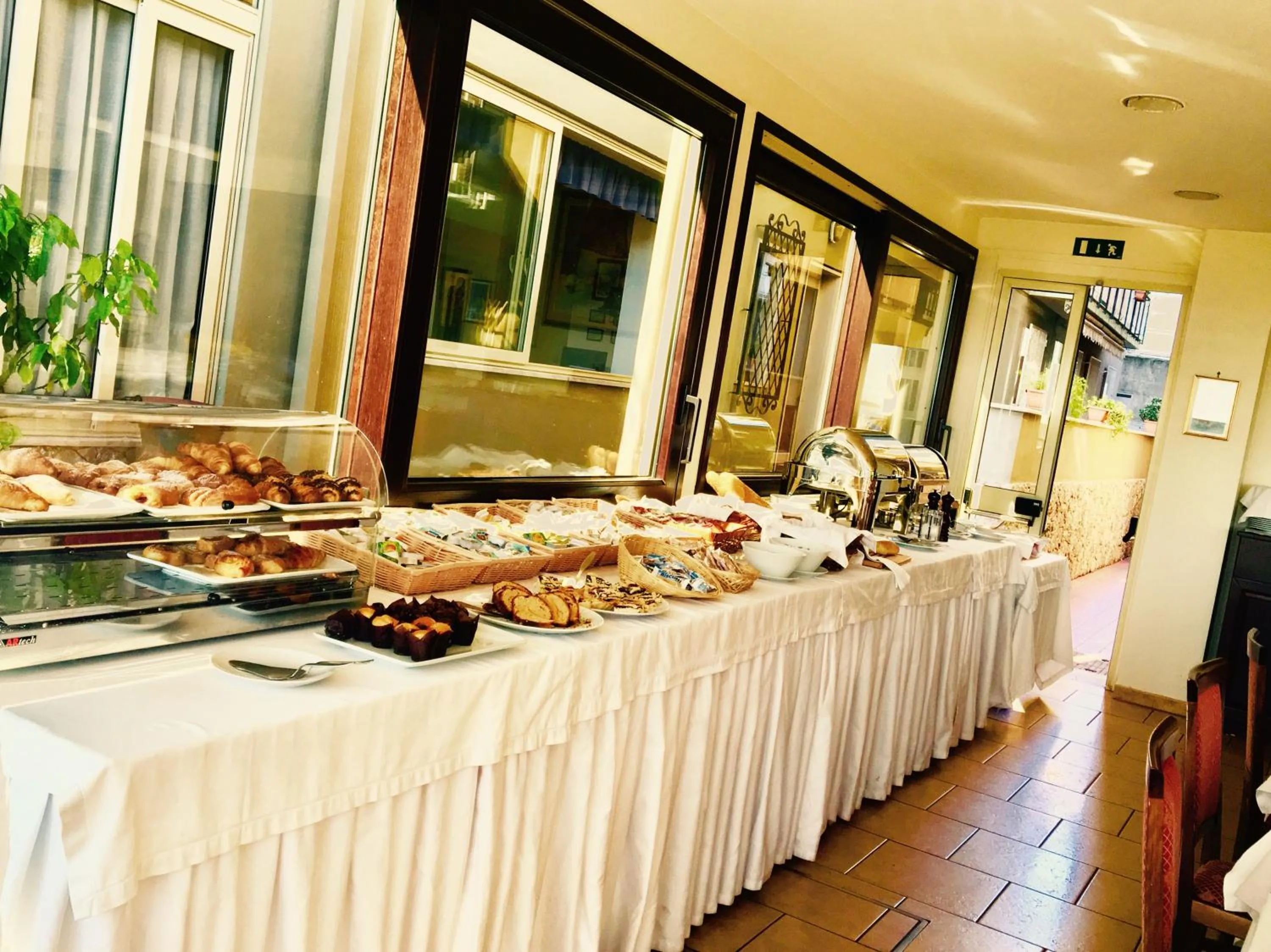 Food and drinks in Hotel Sabbie d'Oro