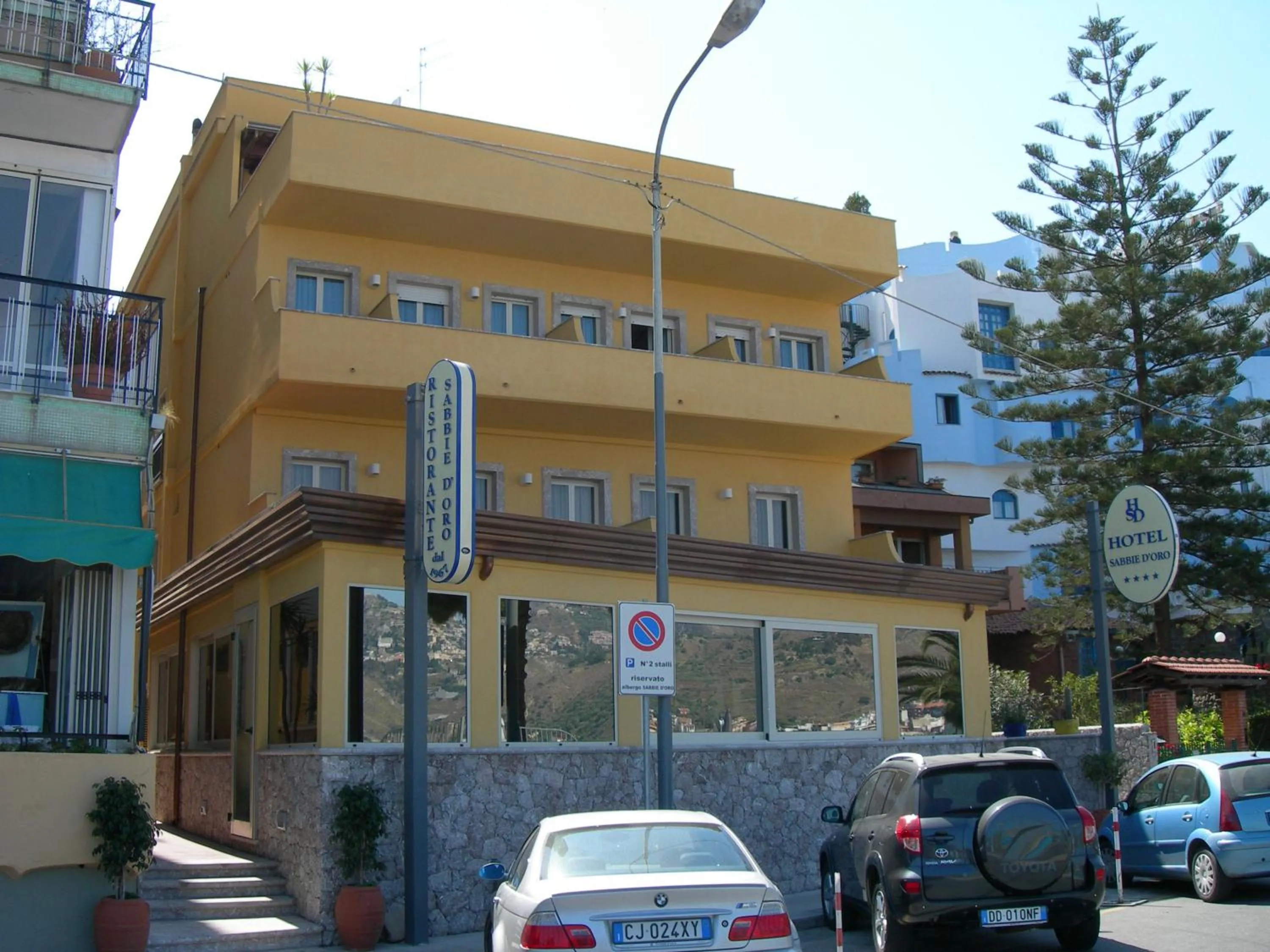 Facade/entrance in Hotel Sabbie d'Oro